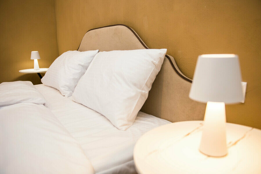 Комната с двуспальной кроватью