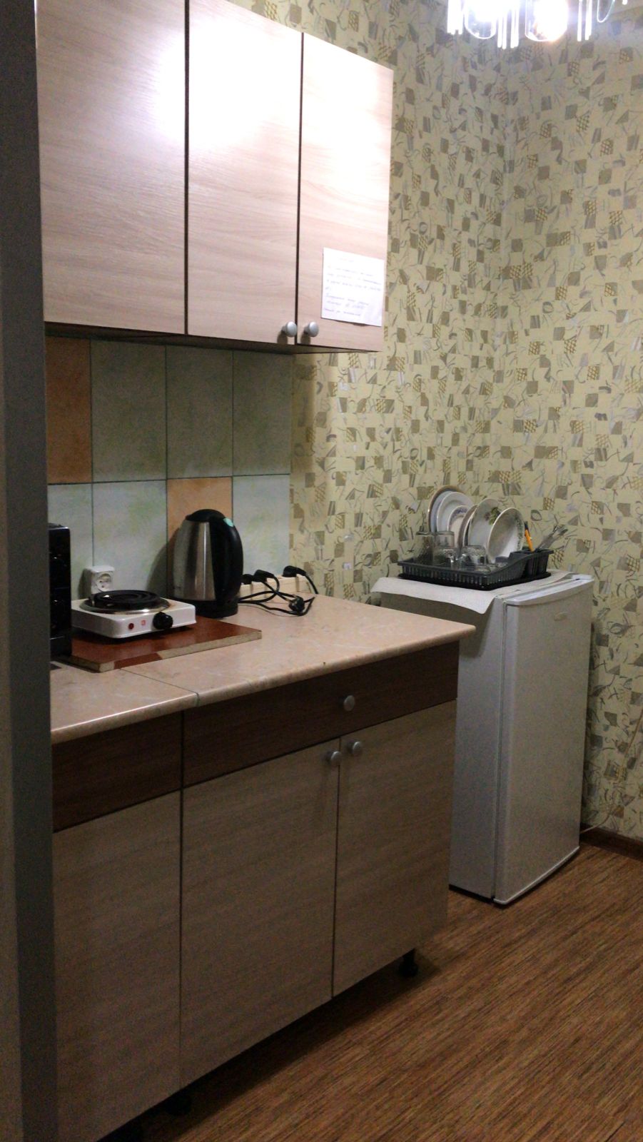 Четырехместный номер эконом-класса с общей ванной комнатой