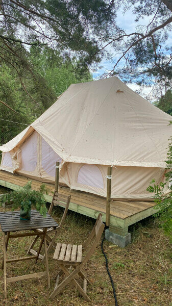 Четырехместный номер с видом на озеро