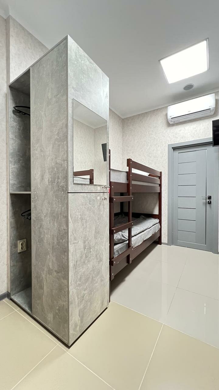 Общий 6-местный номер для мужчин и женщин