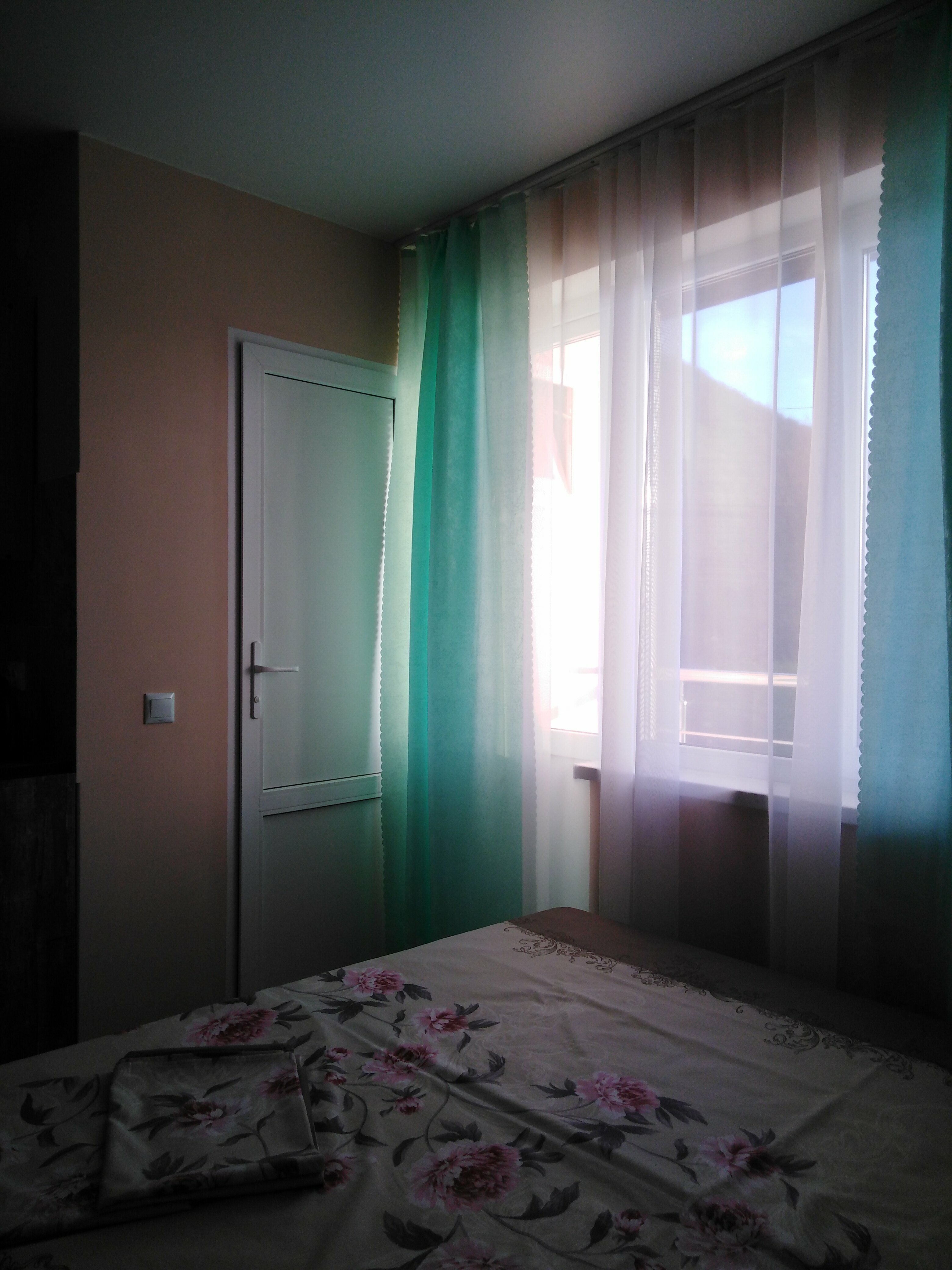 Трехместный номер с балконом