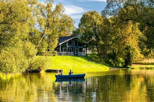 Коттедж с видом на озеро в Эко клуб Голицыно