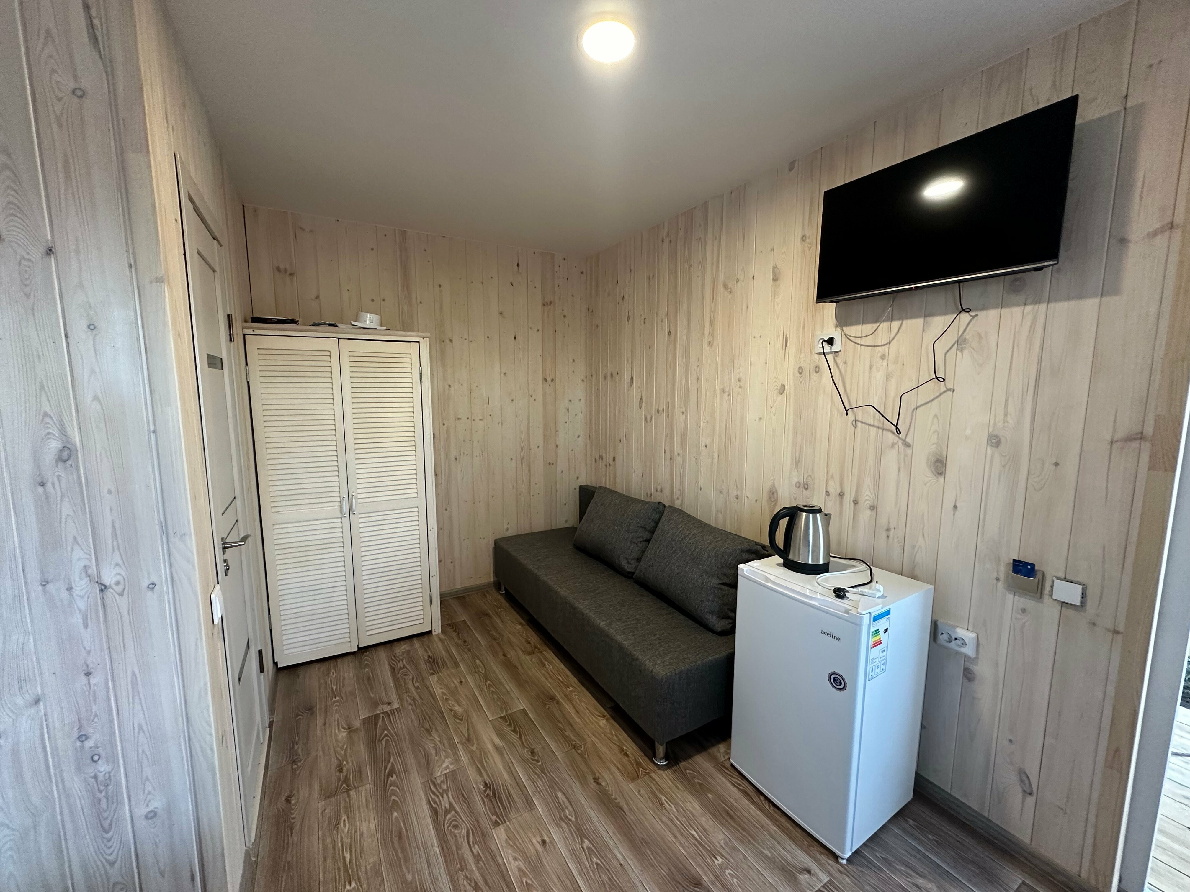 Трехместный номер с террасой