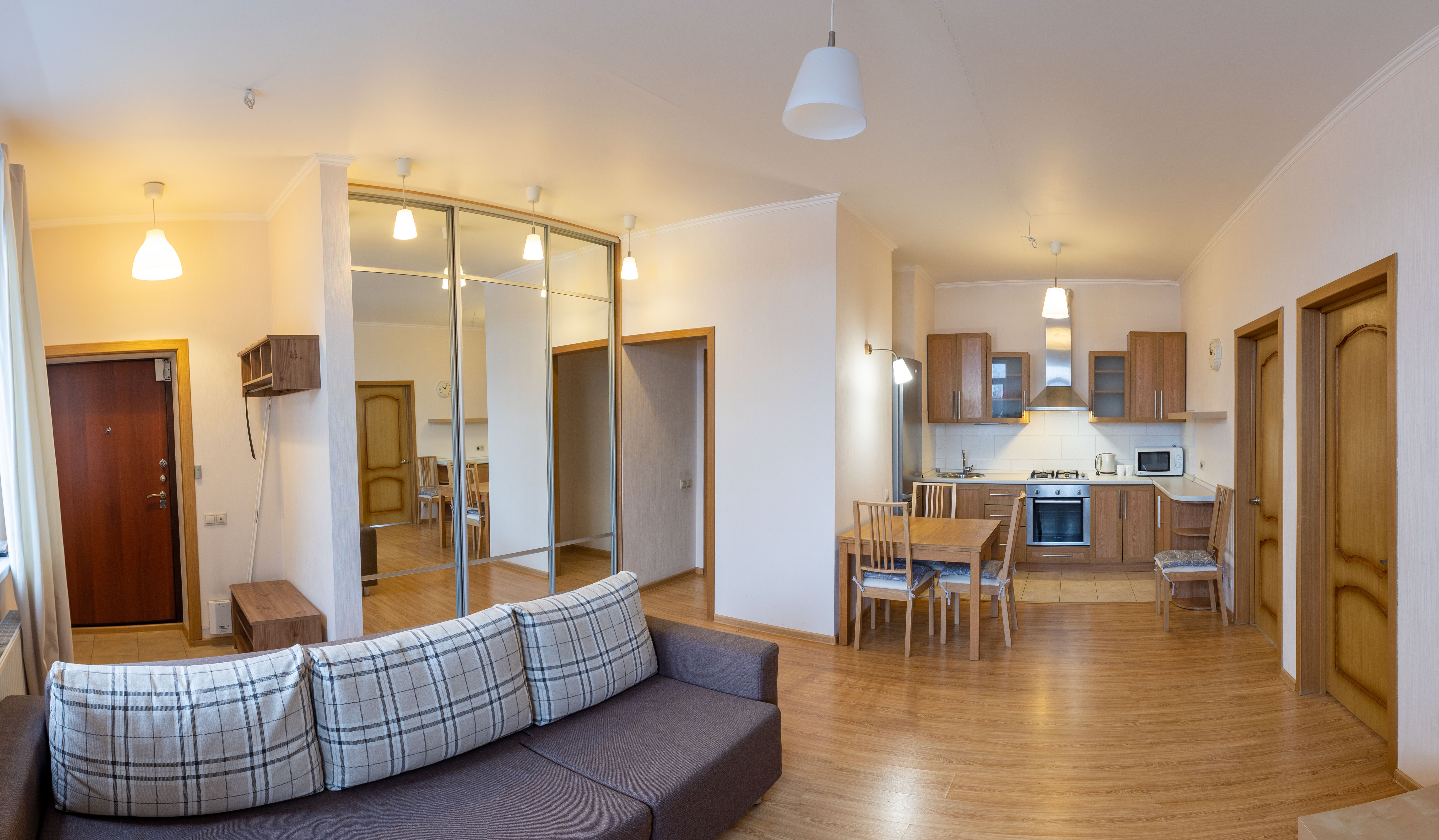 Cемейный номер с собственной ванной комнатой