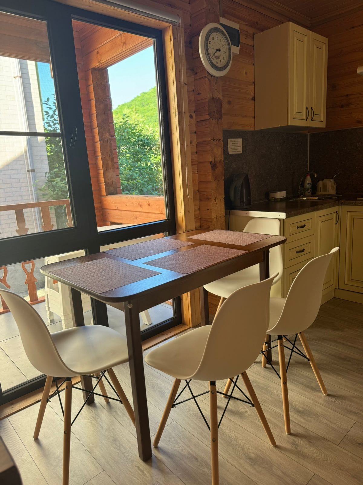 Двухуровневый четырехместный номер