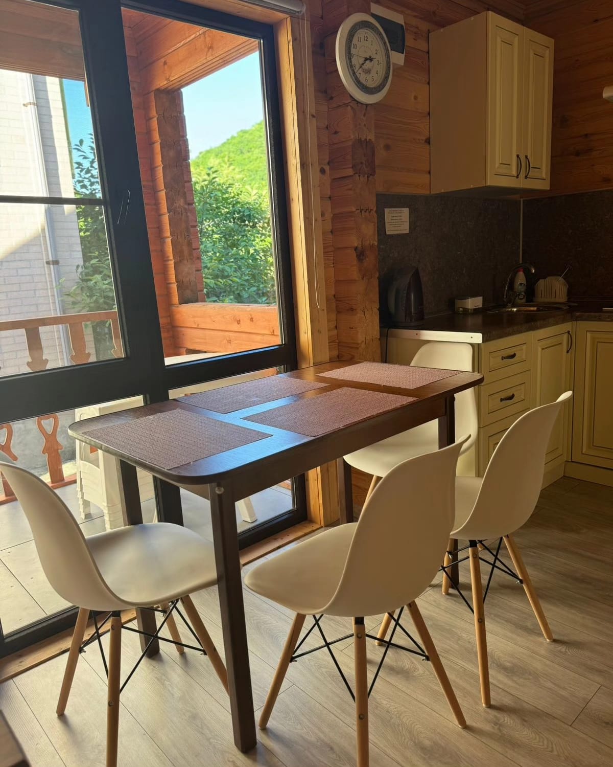 Двухуровневый четырехместный номер