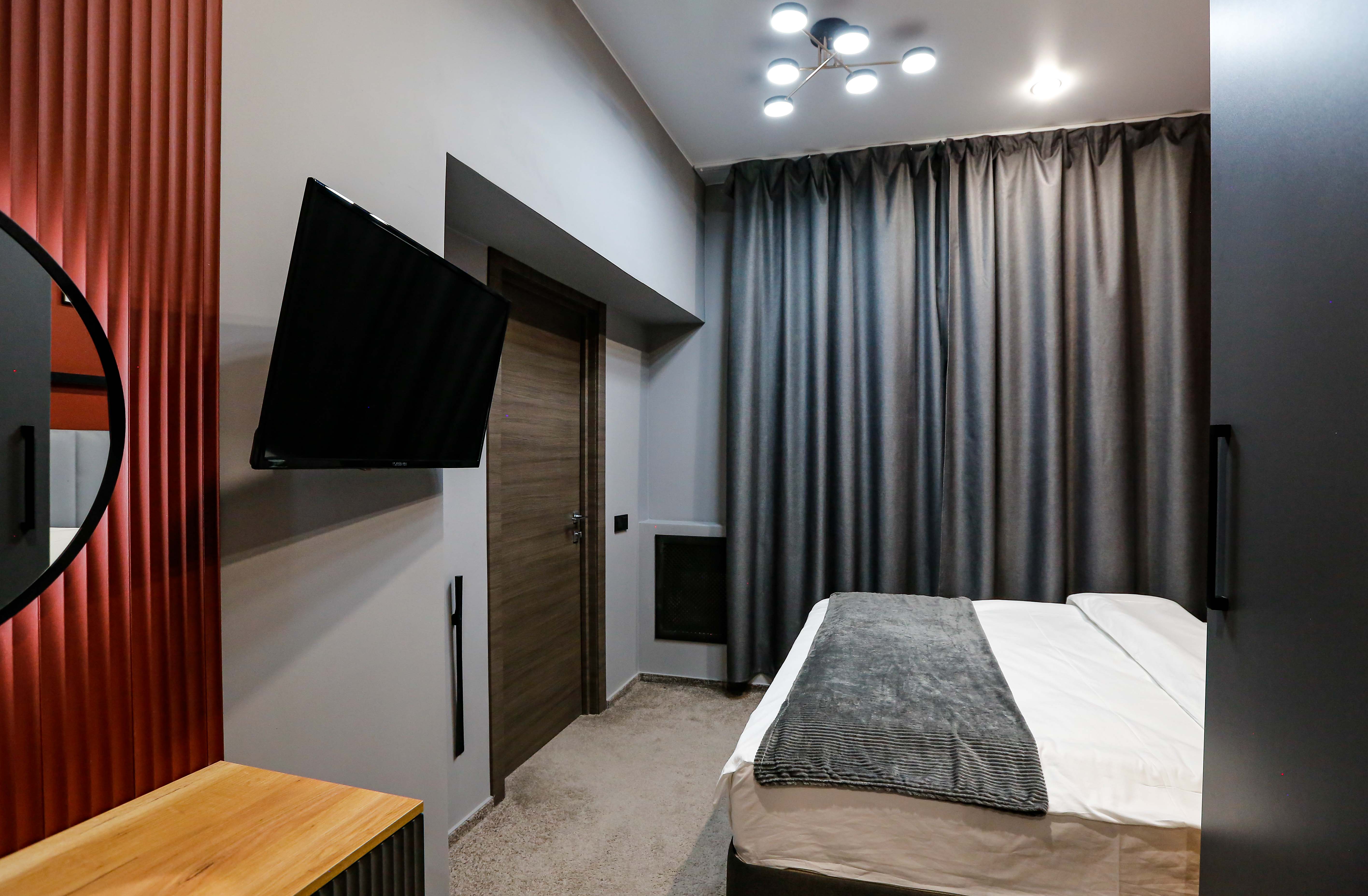 Улучшенный двухместный номер с 1 кроватью