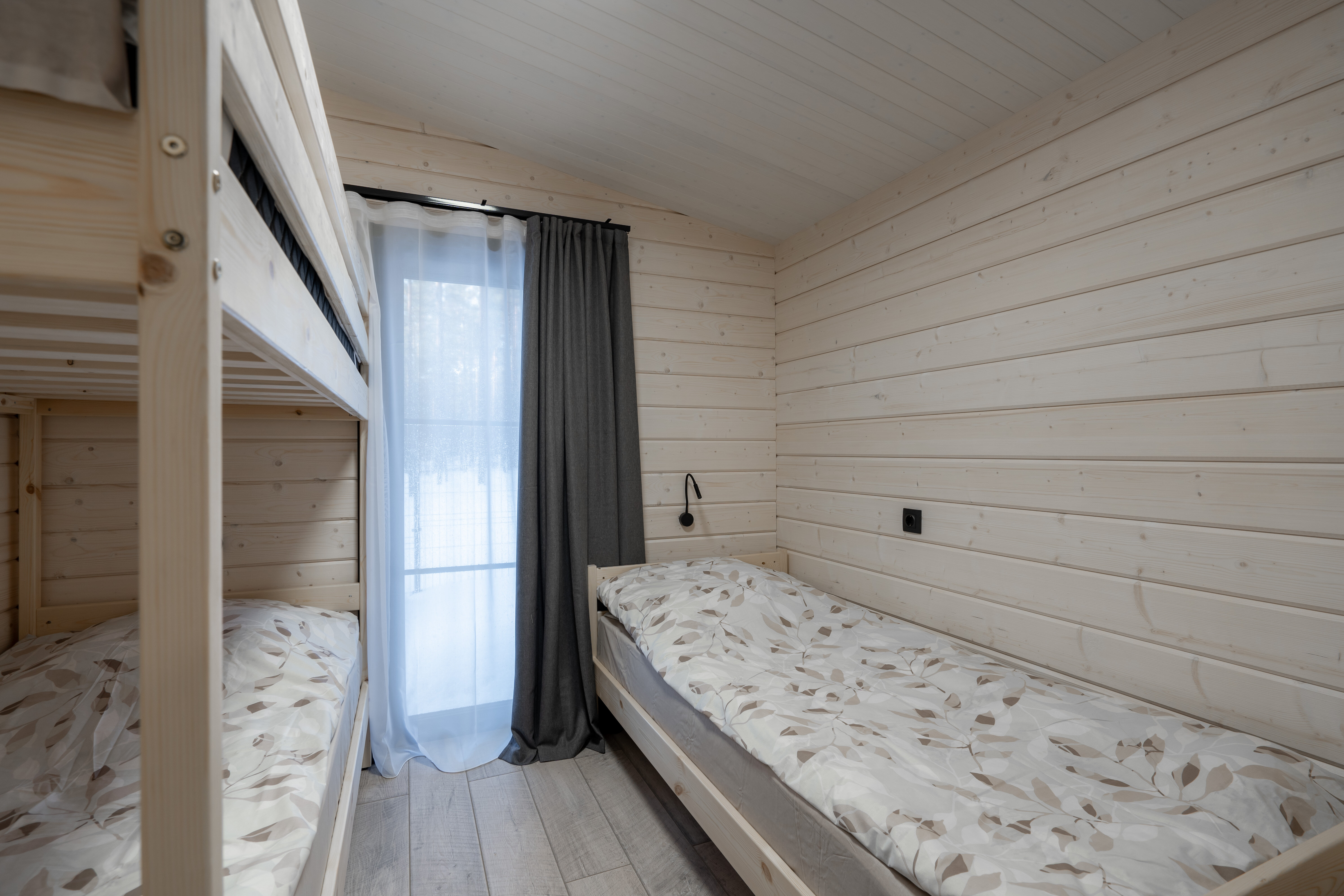 Коттедж с собственным бассейном