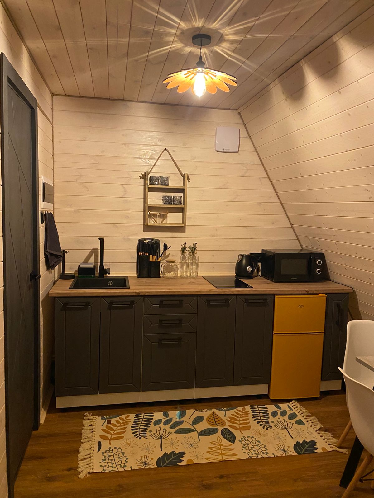 Улучшенный четырехместный номер