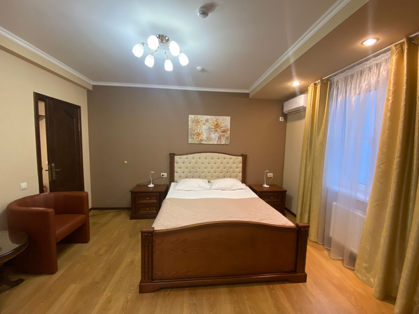 Улучшенный двухместный номер с 1 кроватью