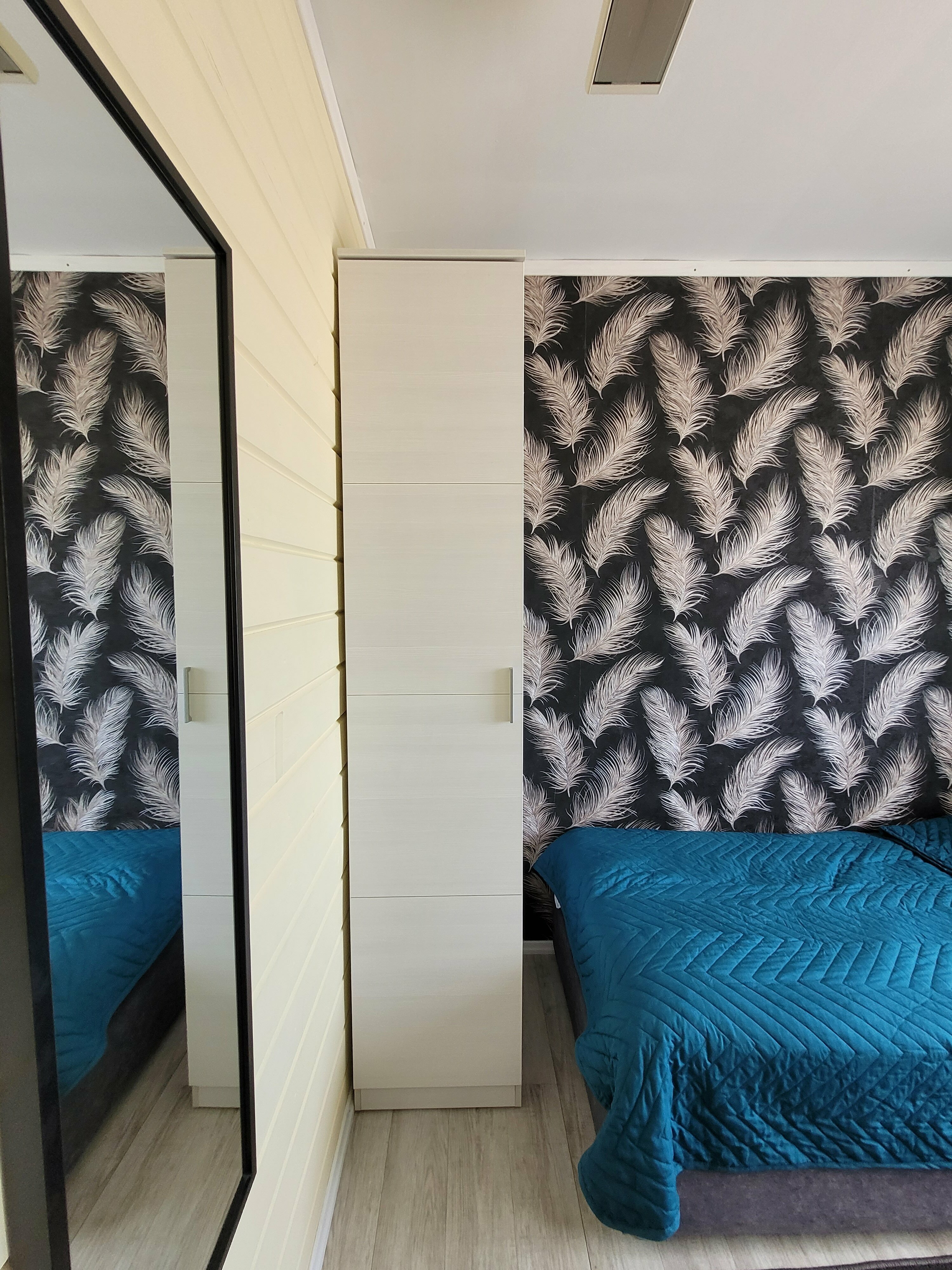 Двухместный номер с 2 отдельными кроватями и общей ванной комнатой