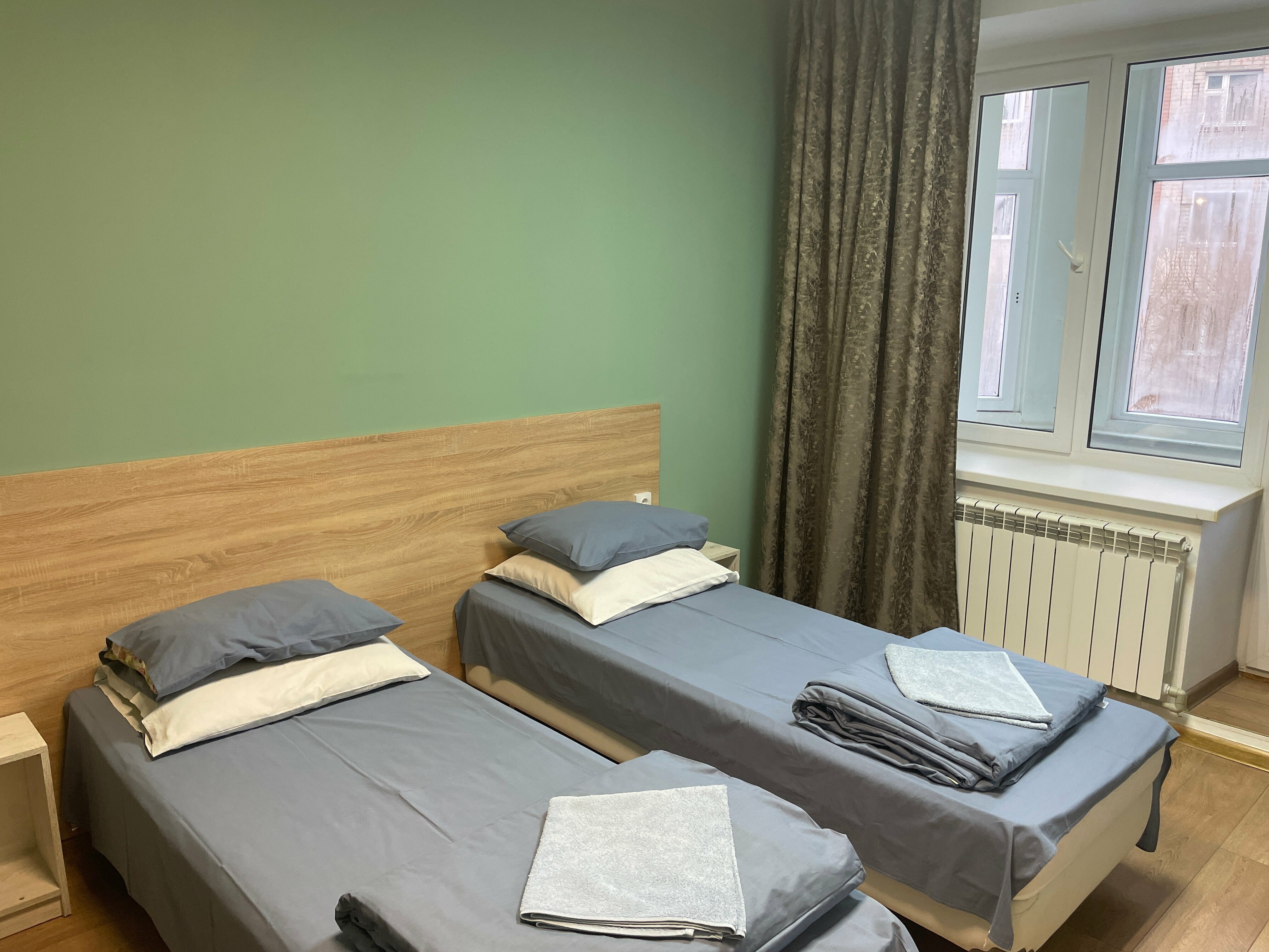 Трехместный номер с балконом