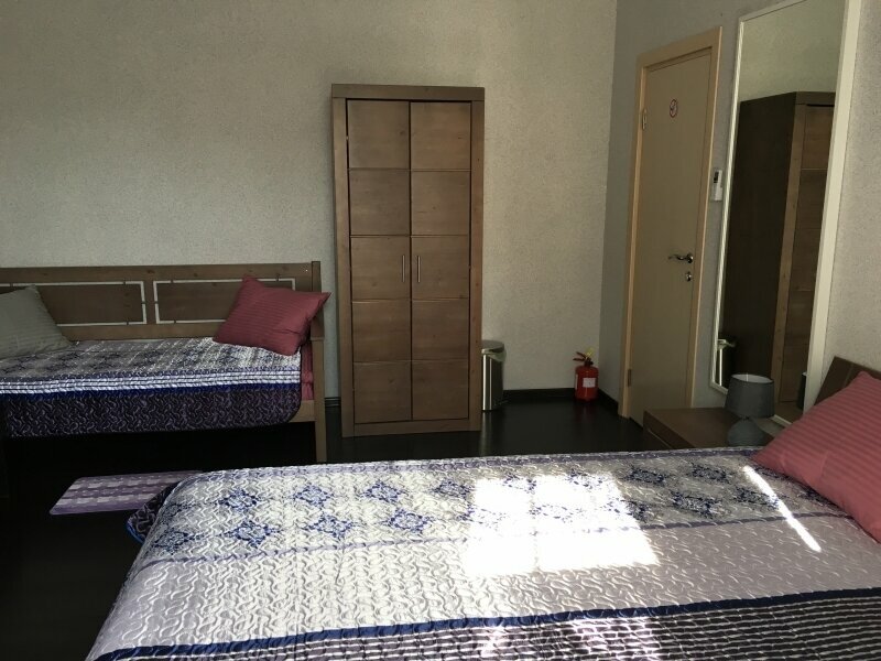 Трехместный номер с балконом