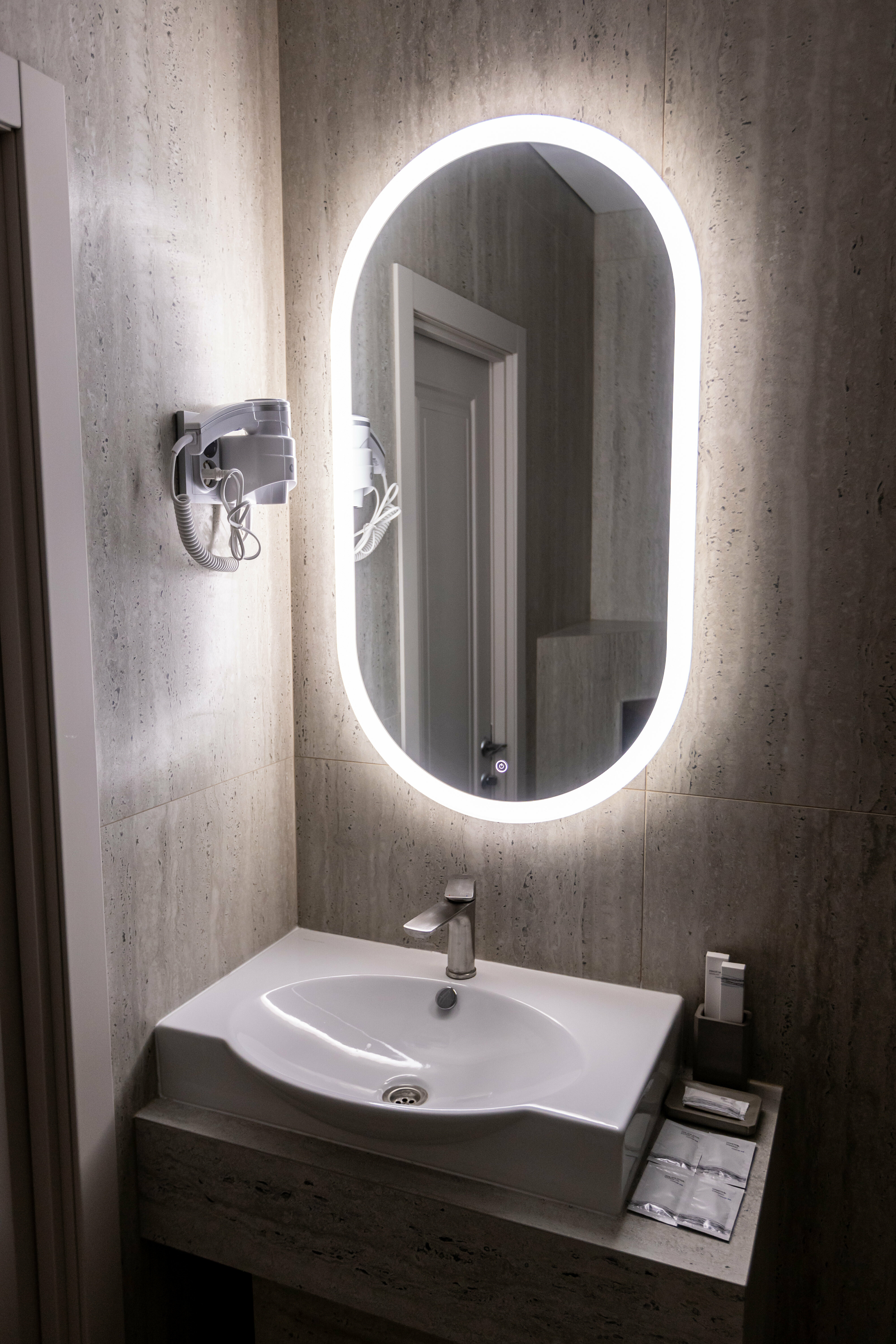 Стандарт первой категории с двуспальной кроватью (на цокольном этаже)