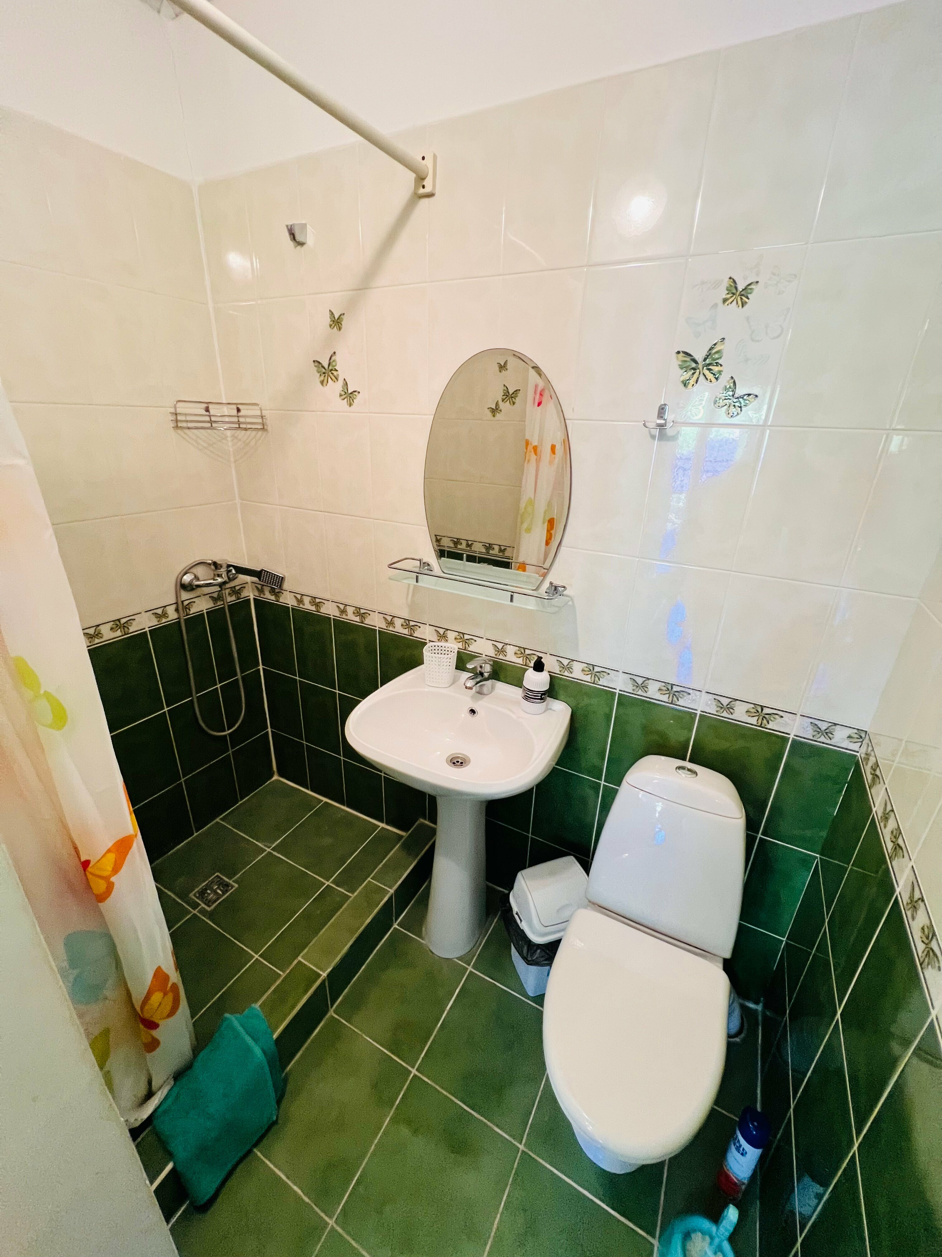 Трехместный номер с террасой видом на горы №15