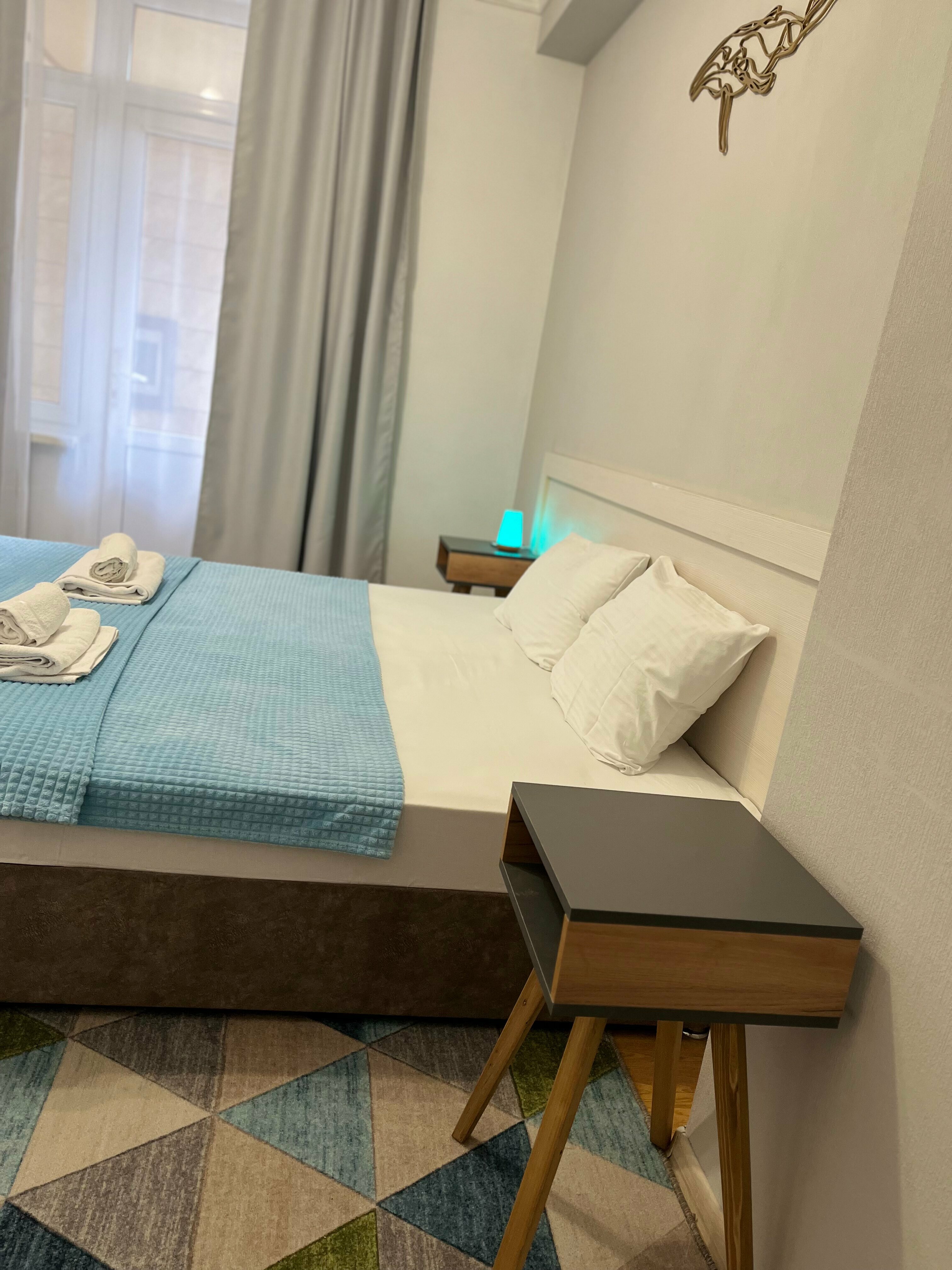 Улучшенный номер с кроватью "King-size" или двумя отдельными кроватями и доп. местом