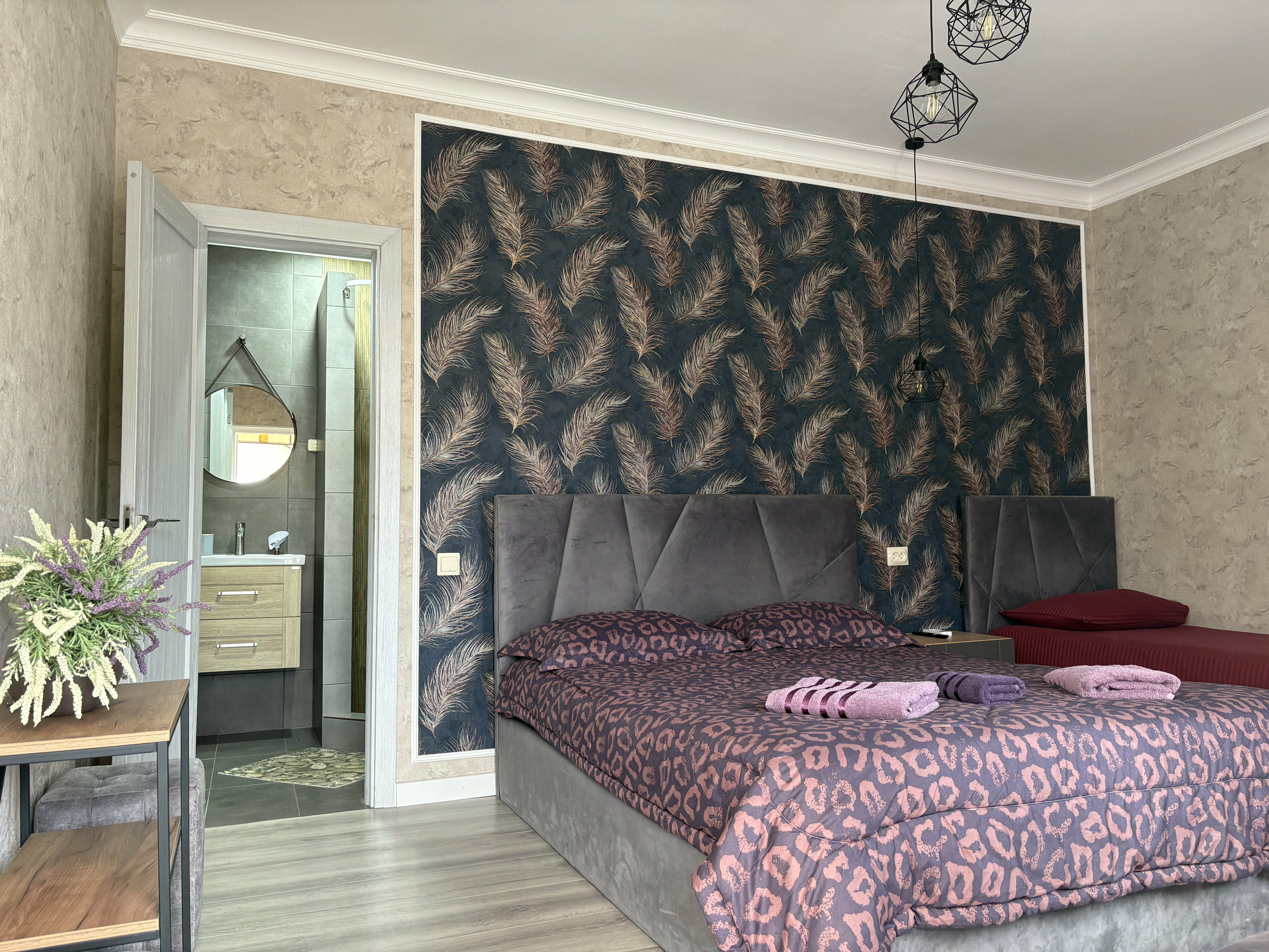 Улучшенный трехместный номер