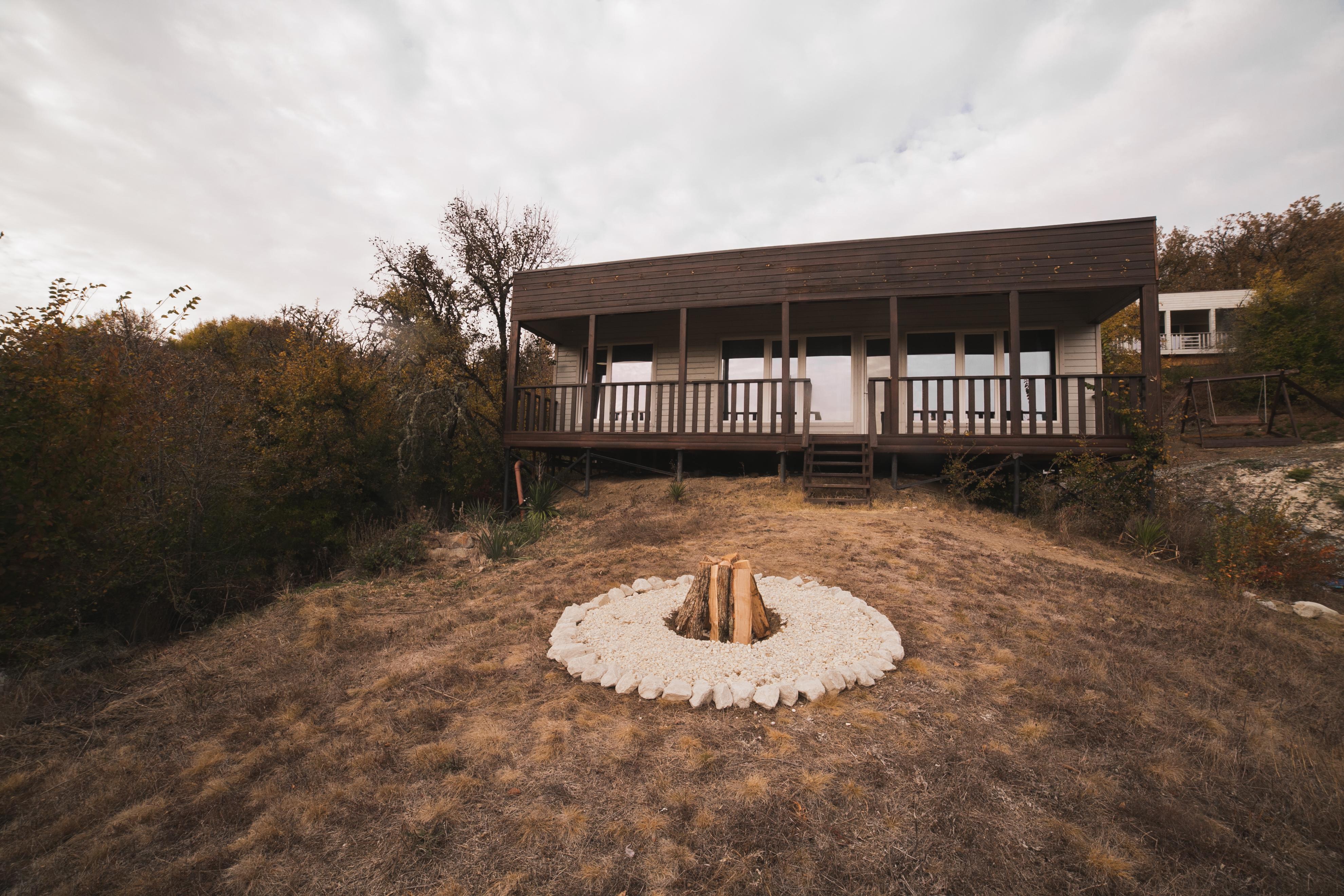 Дом с видом на озеро