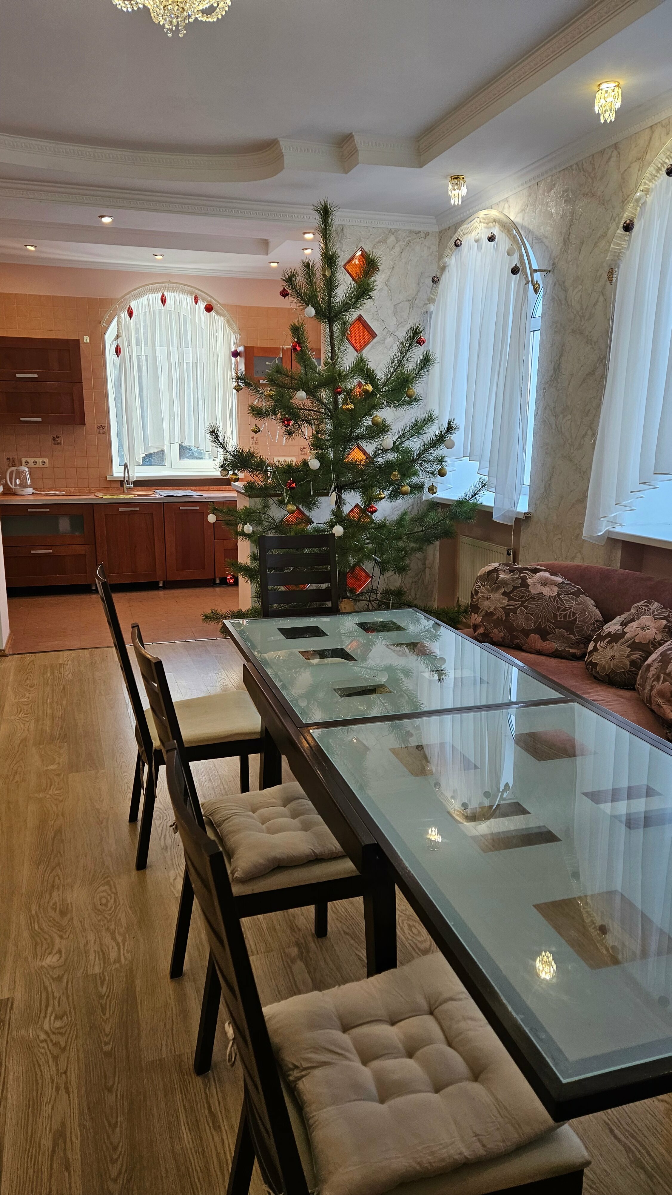 Дом с собственным бассейном