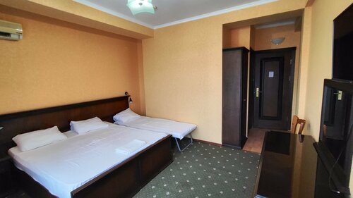 Бюджетный трехместный номер в Пальма