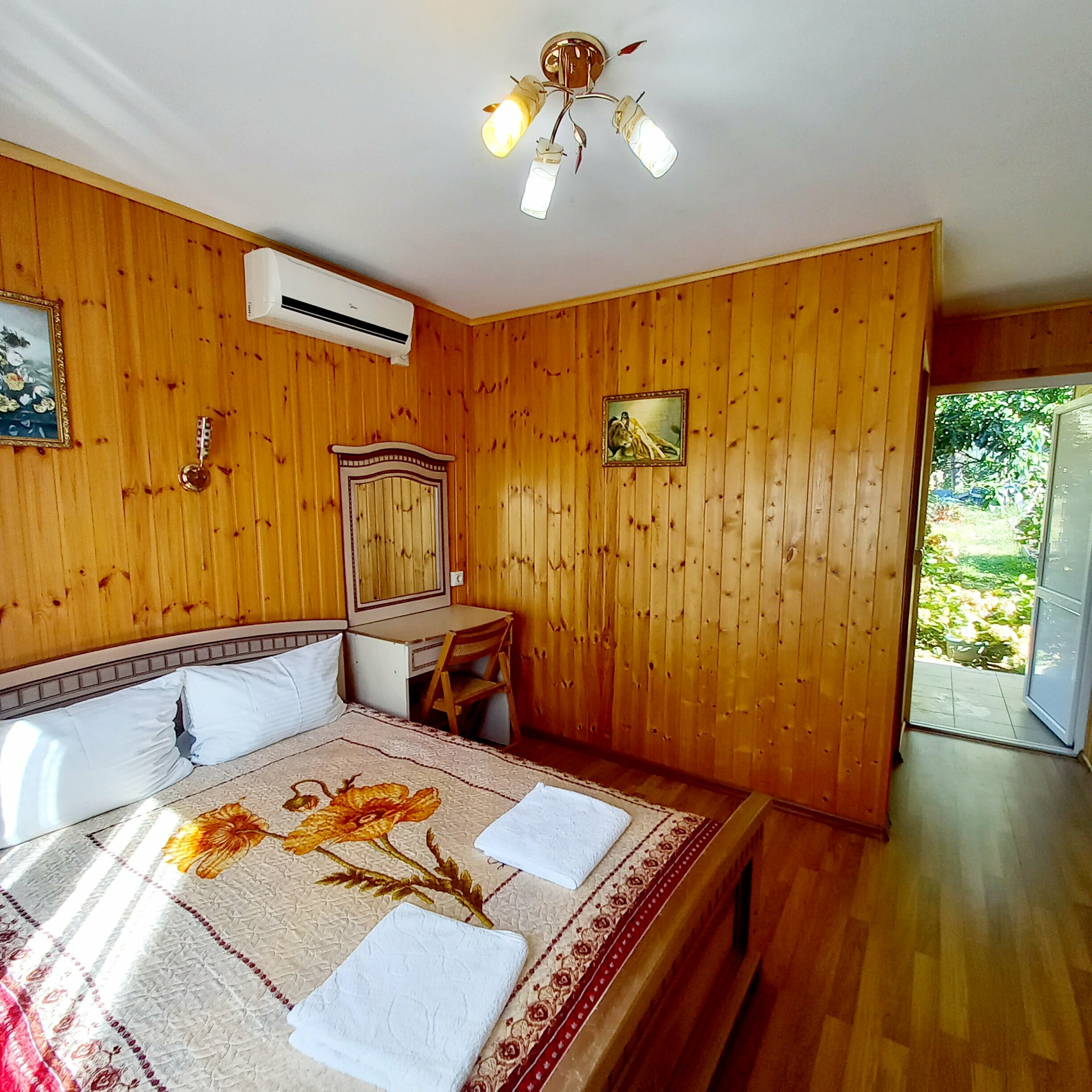 Улучшенный двухместный номер с 1 кроватью