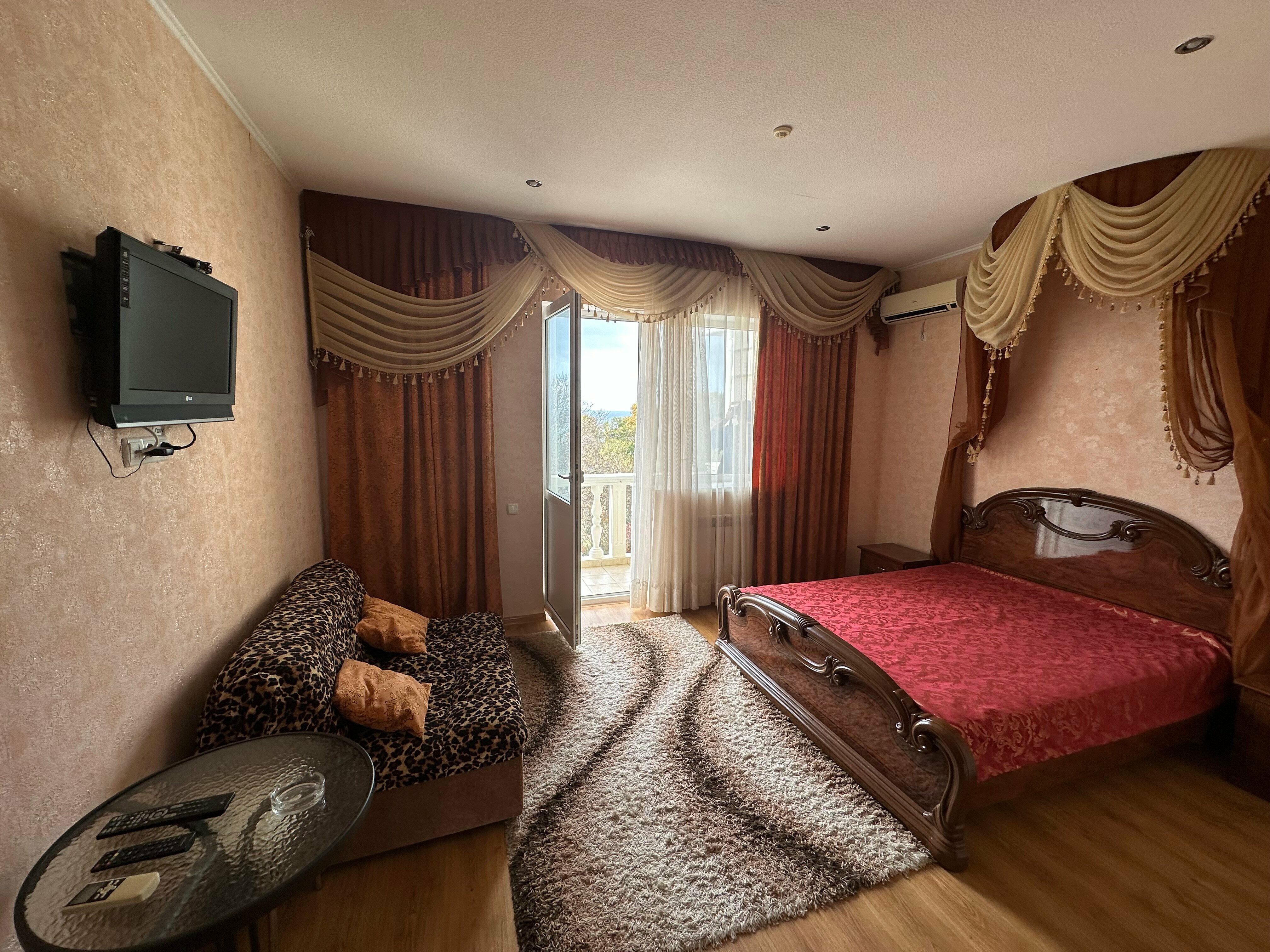 Улучшенный двухместный номер с 1 кроватью