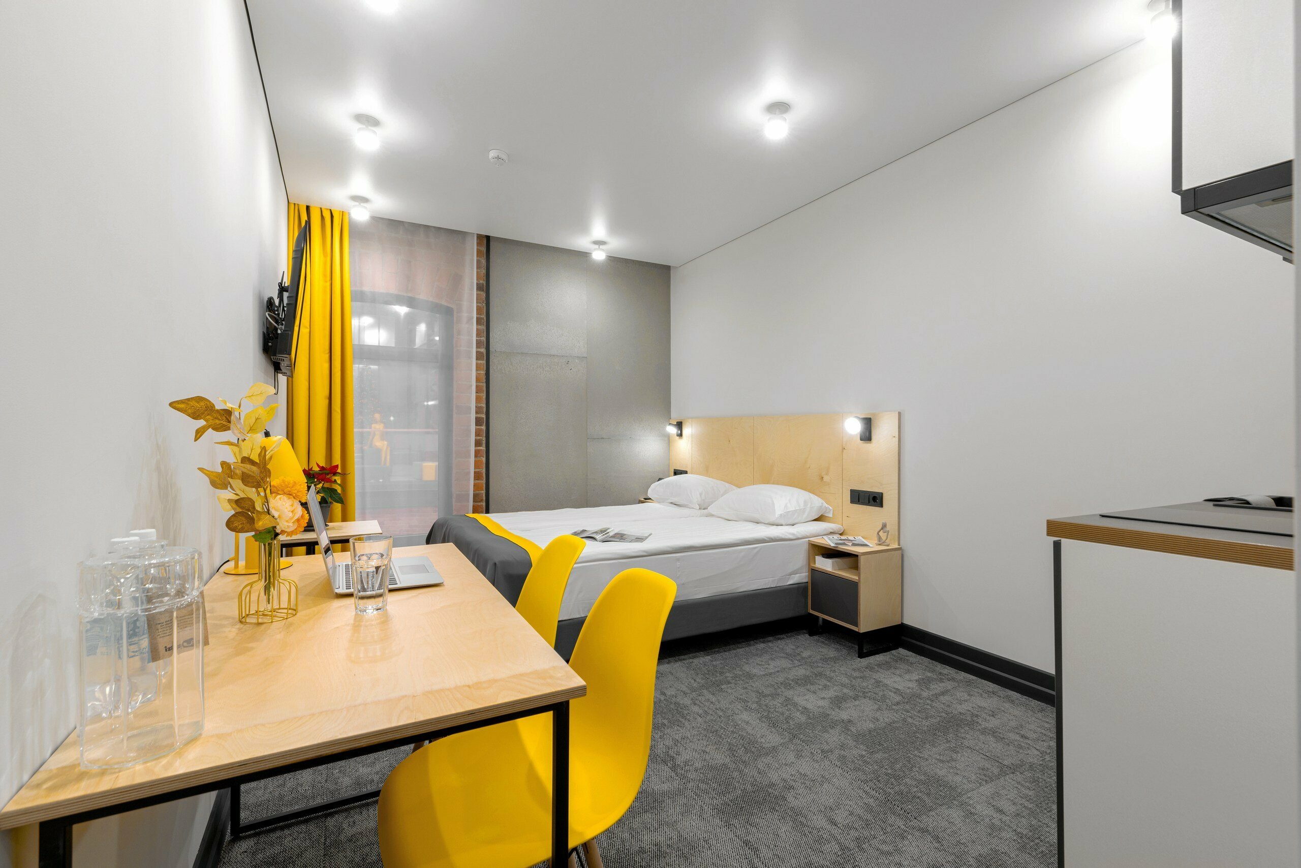 izzziUP Comfort с 1 двуспальной кроватью