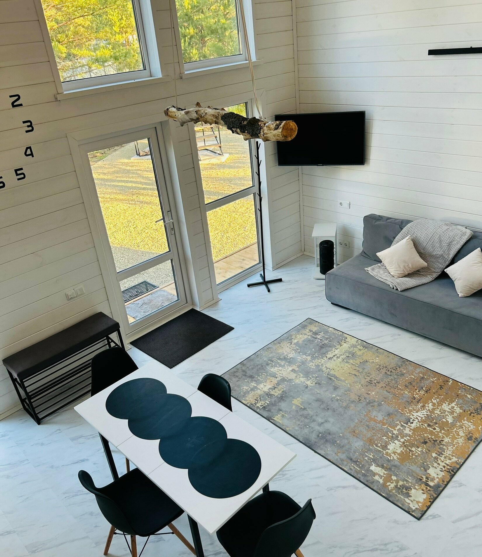 Дом с видом на лес