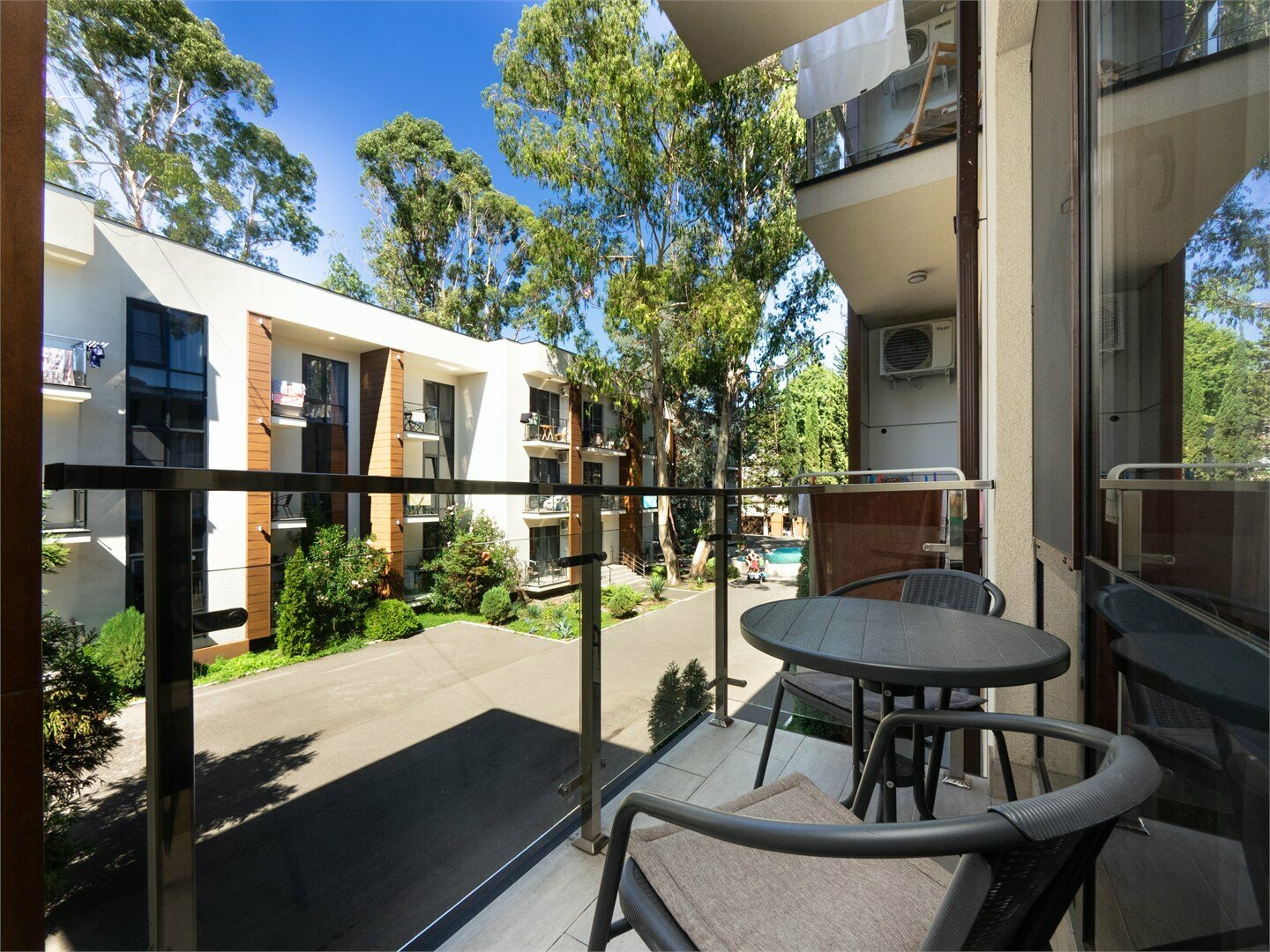 Апартаменты Студия Улучшенные (24 м2, с балконом)