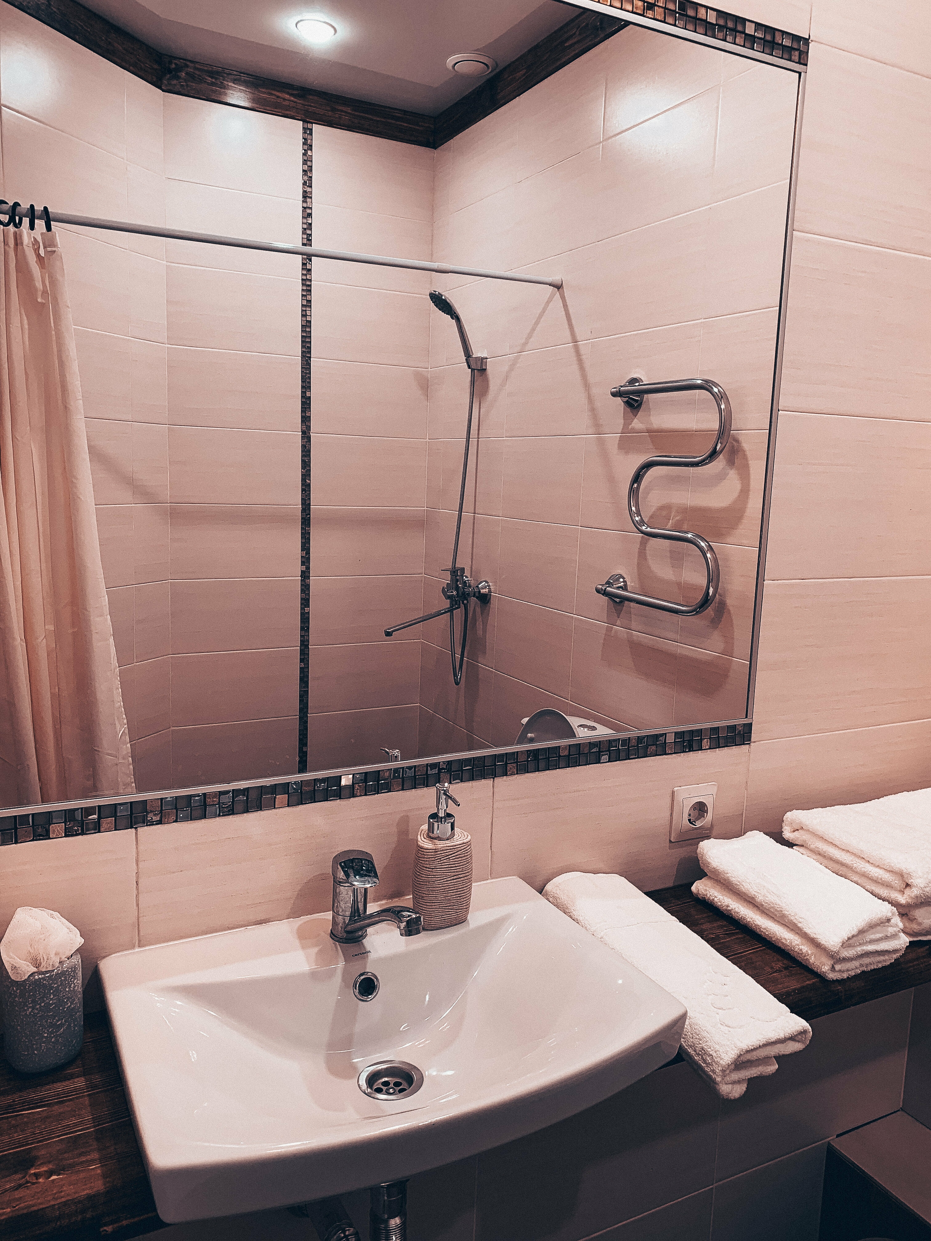 Двухместный номер с 2 отдельными кроватями и душем