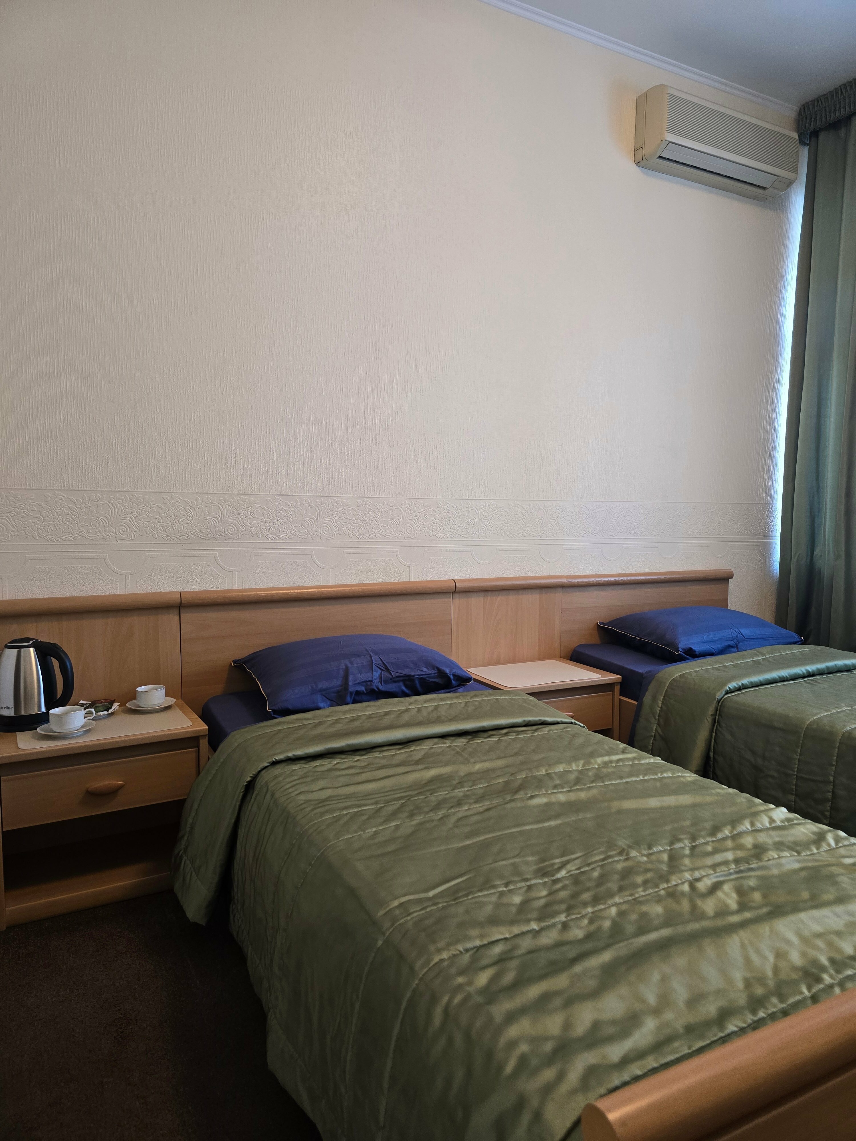 Двухместный номер с 2 отдельными кроватями и балконом