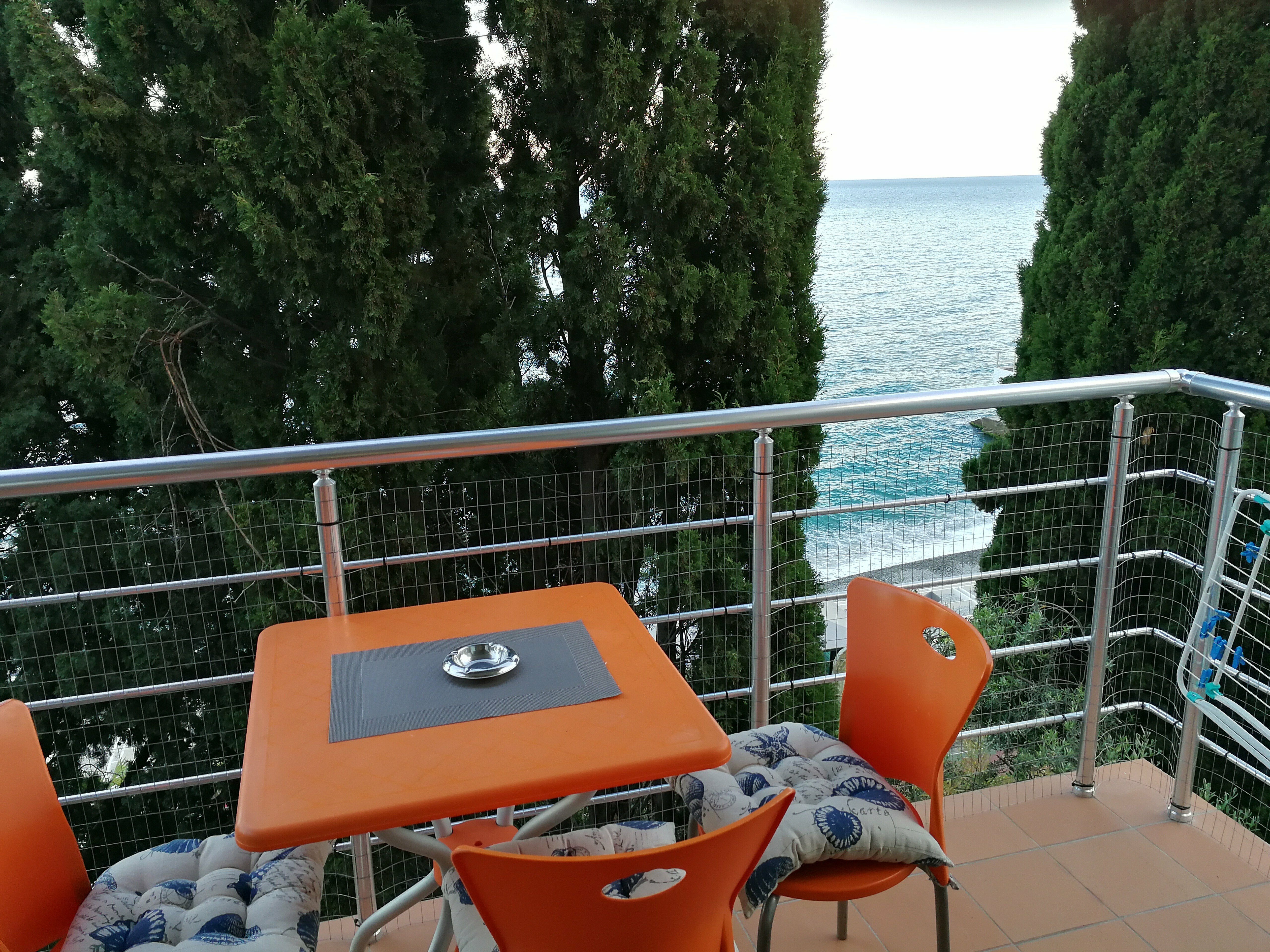 Семейный номер с видом на море