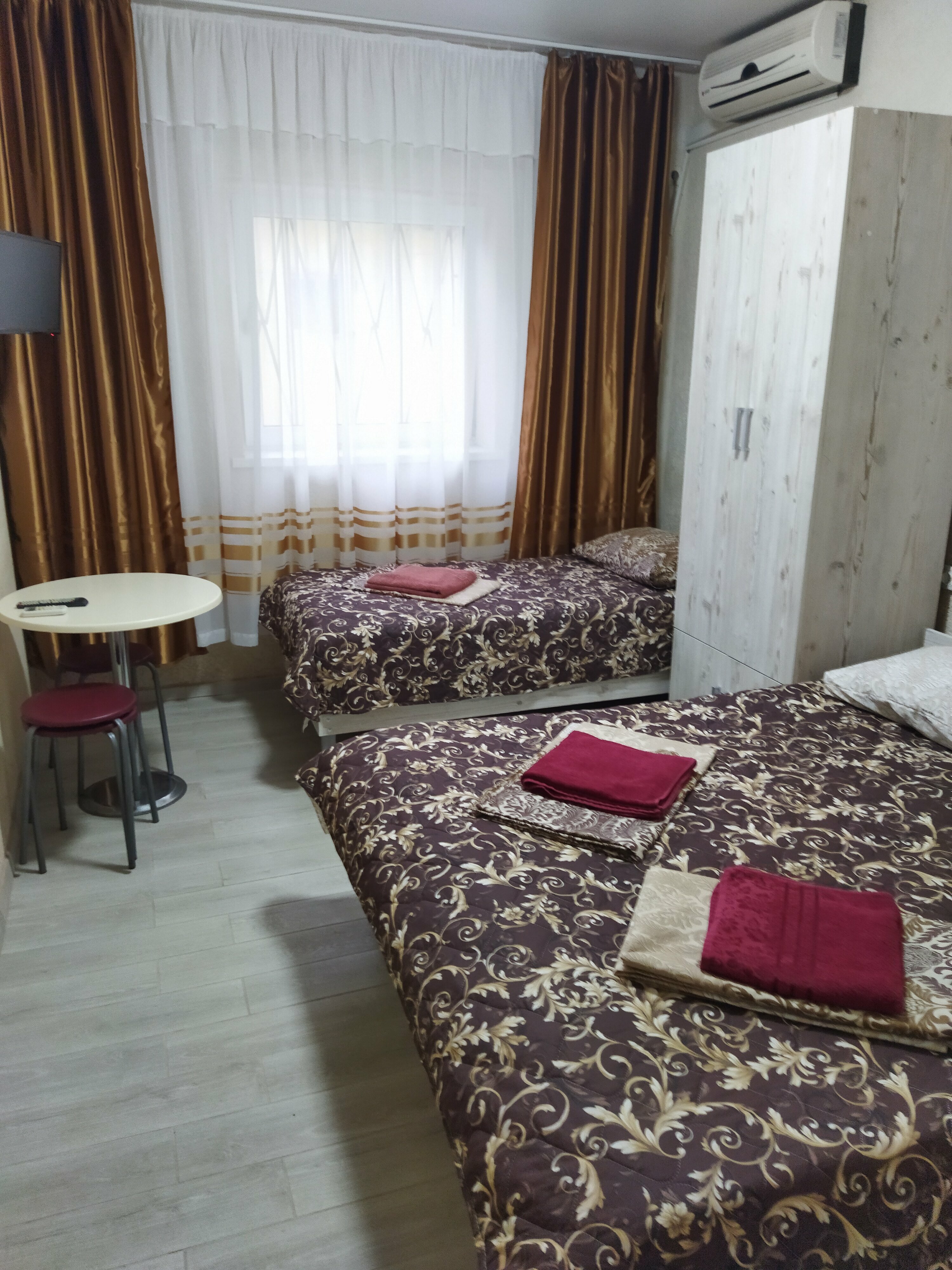 Трехместный номер с террасой