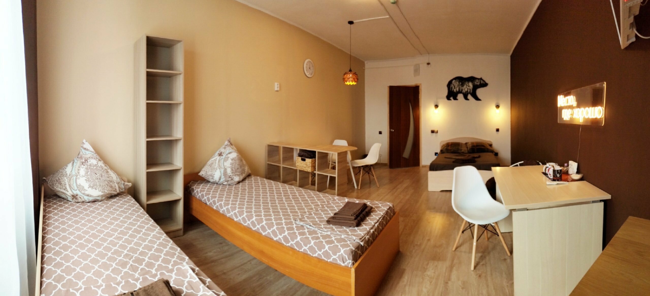 Четырехместный номер с ванной комнатой