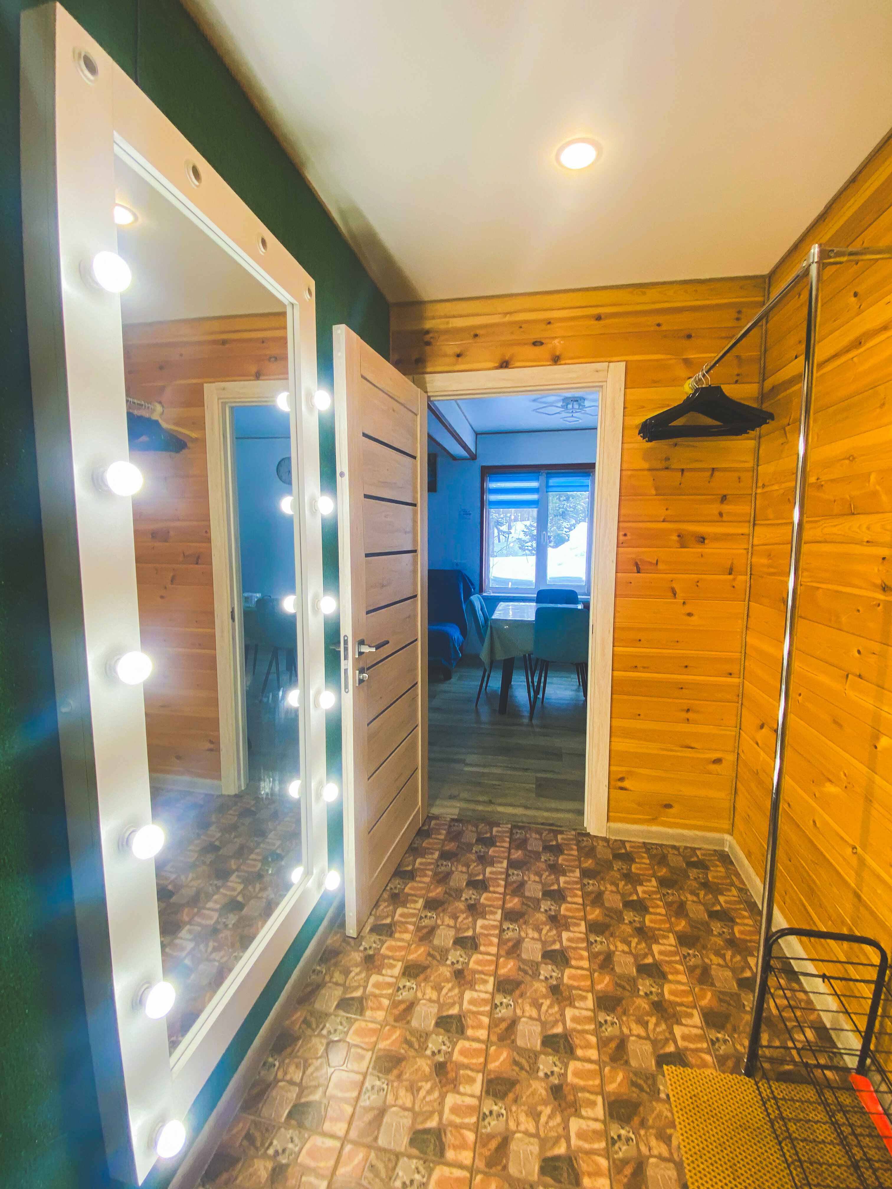 Семейный номер с видом на горы