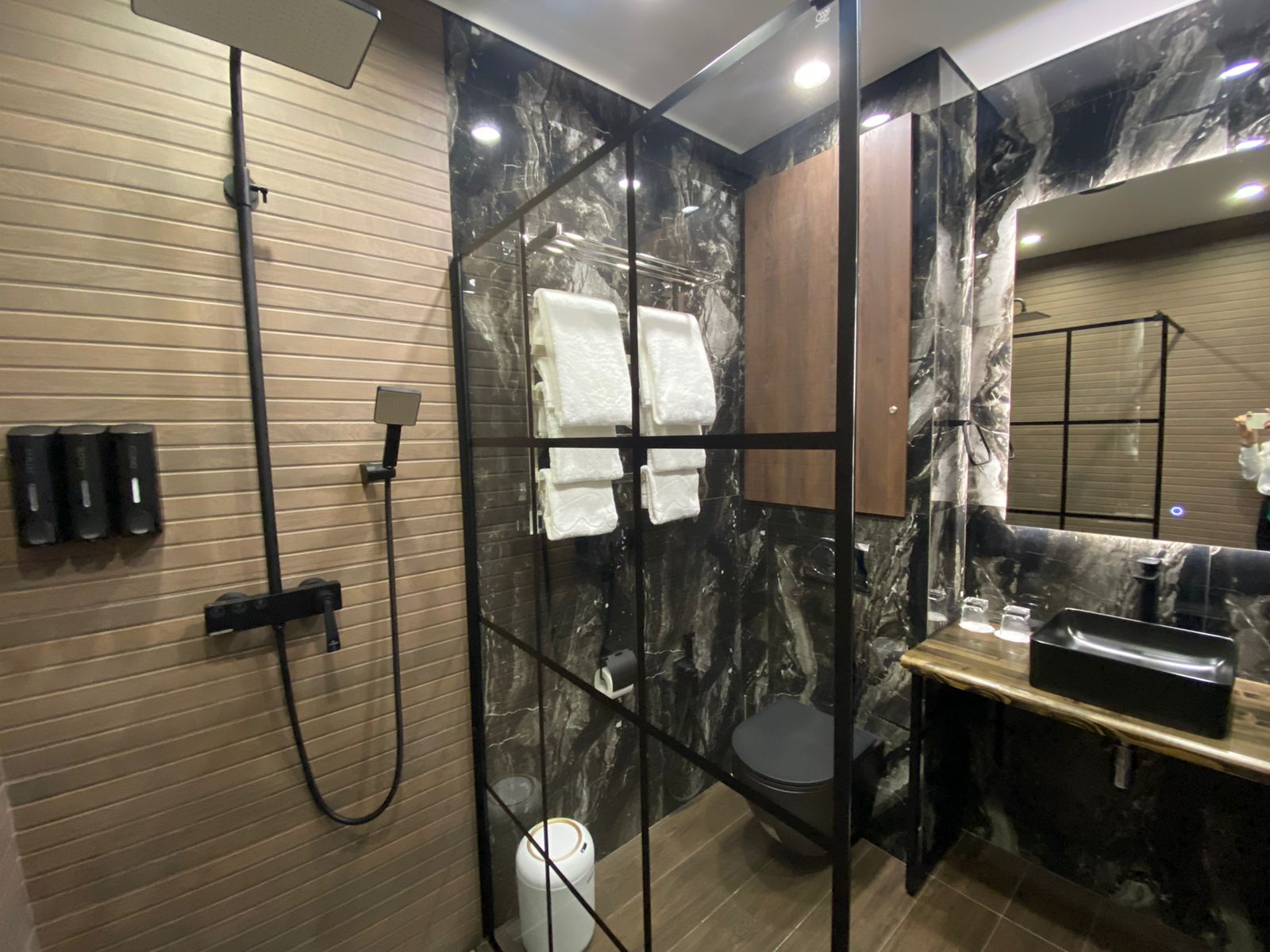 Суперлюкс с кроватью размера «queen-size»