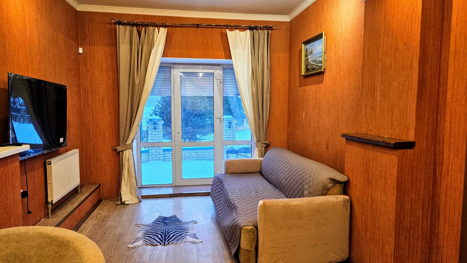 Дом с собственным бассейном