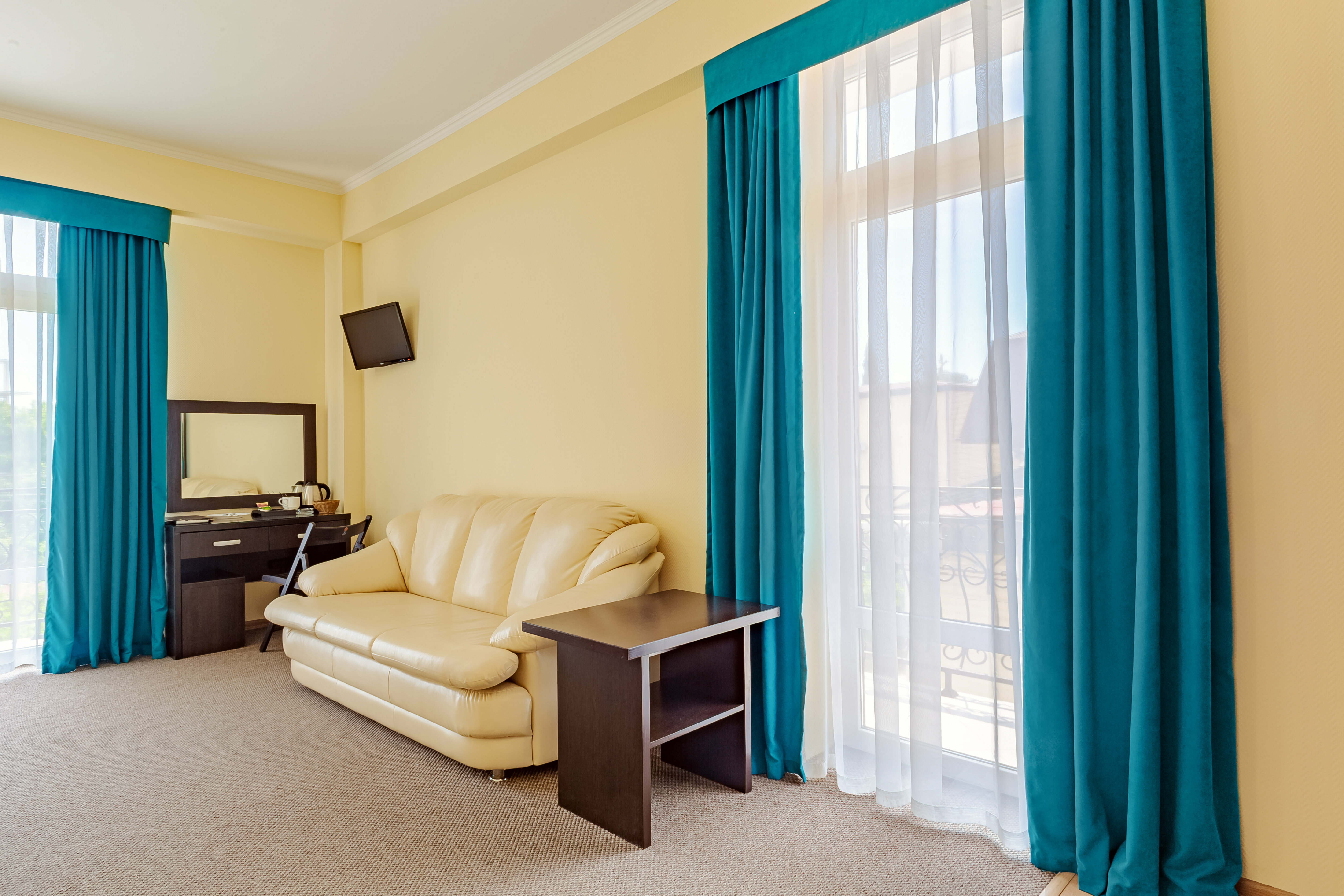 Улучшенный номер с кроватью размера «king-size»