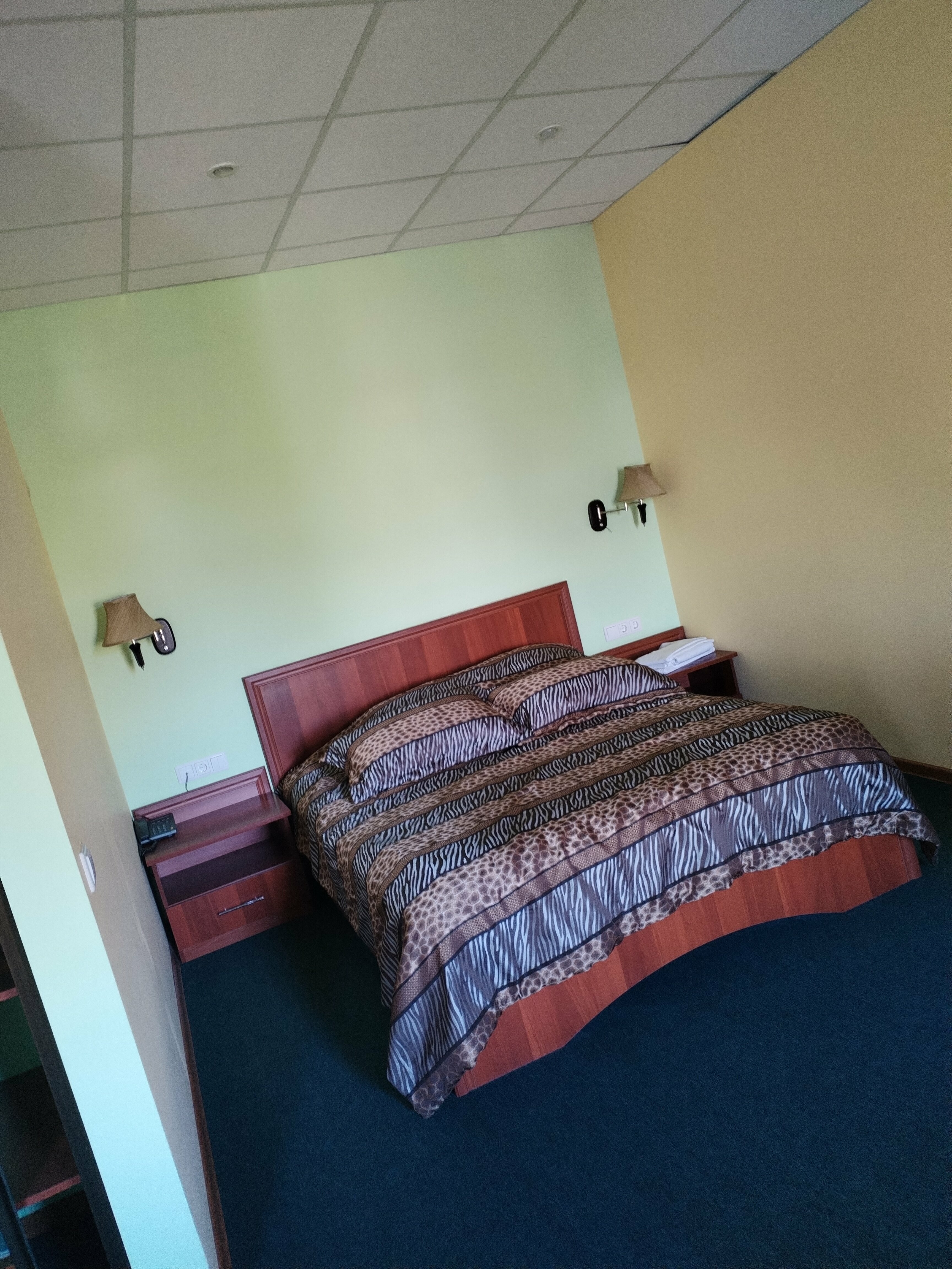 Двухместный номер с 2 отдельными кроватями и ванной