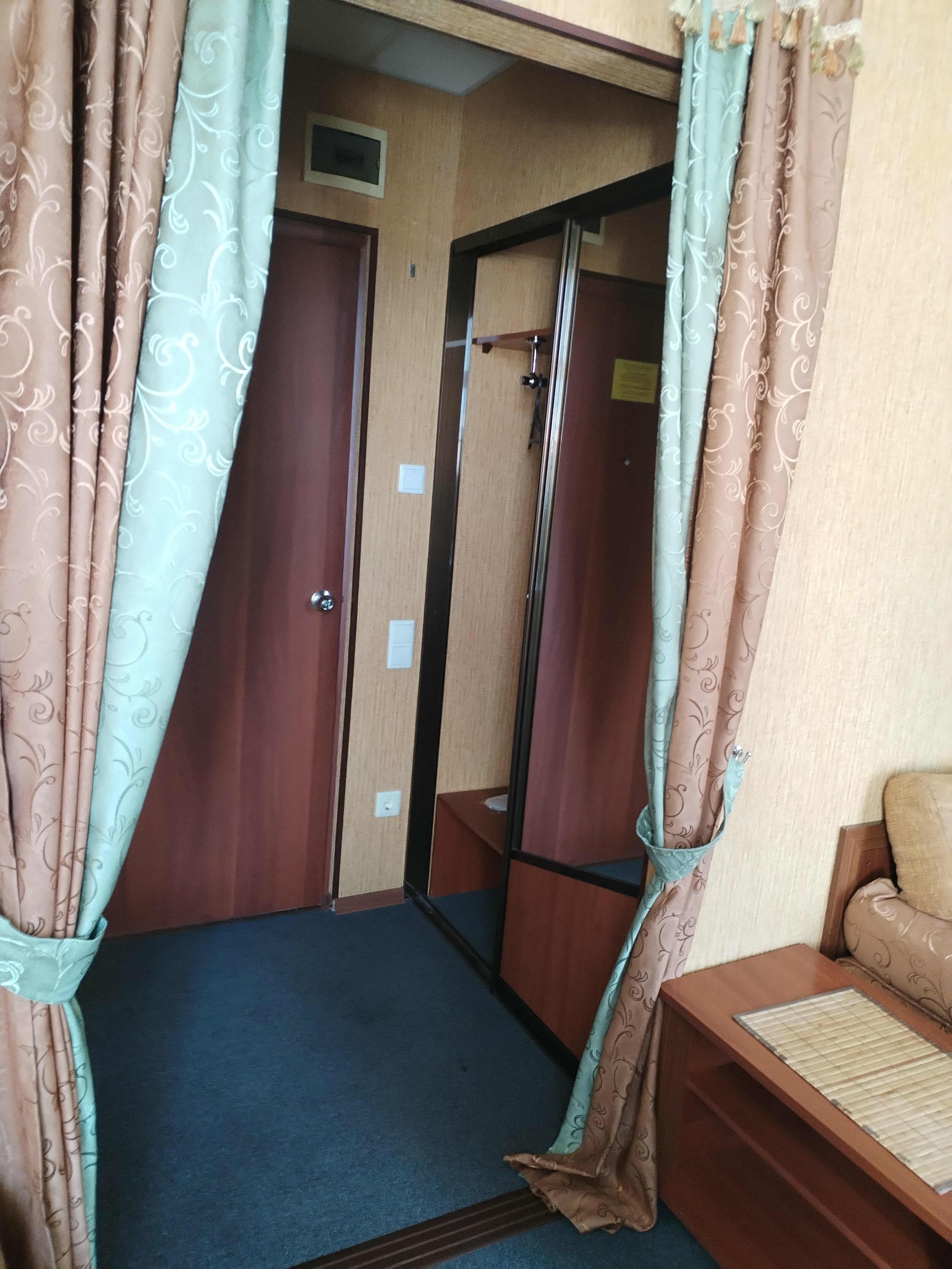 Двухместный номер с 2 двуспальными кроватями