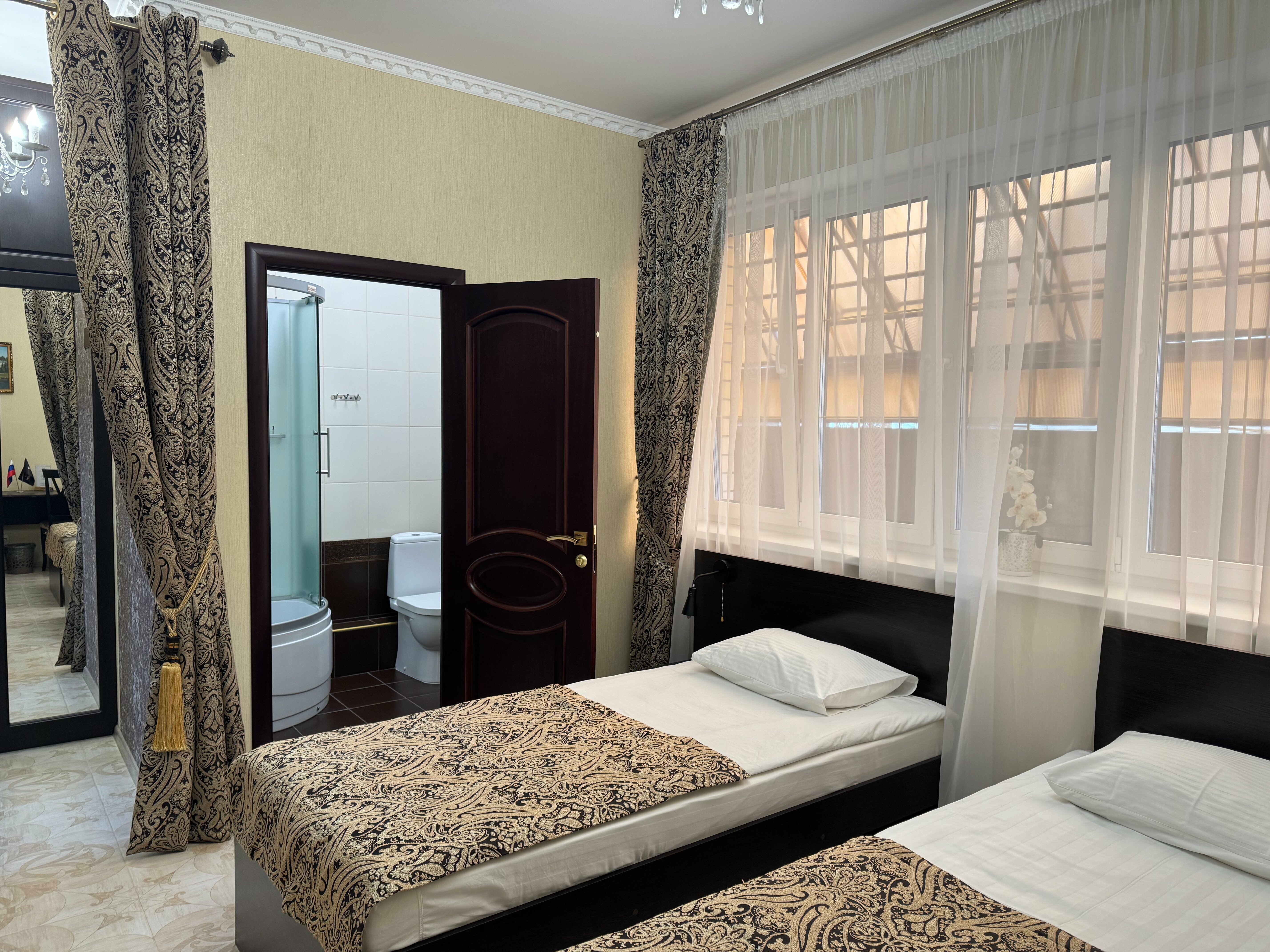 Номер Комфорт с кроватью King- size  или 2 раздельные кровати