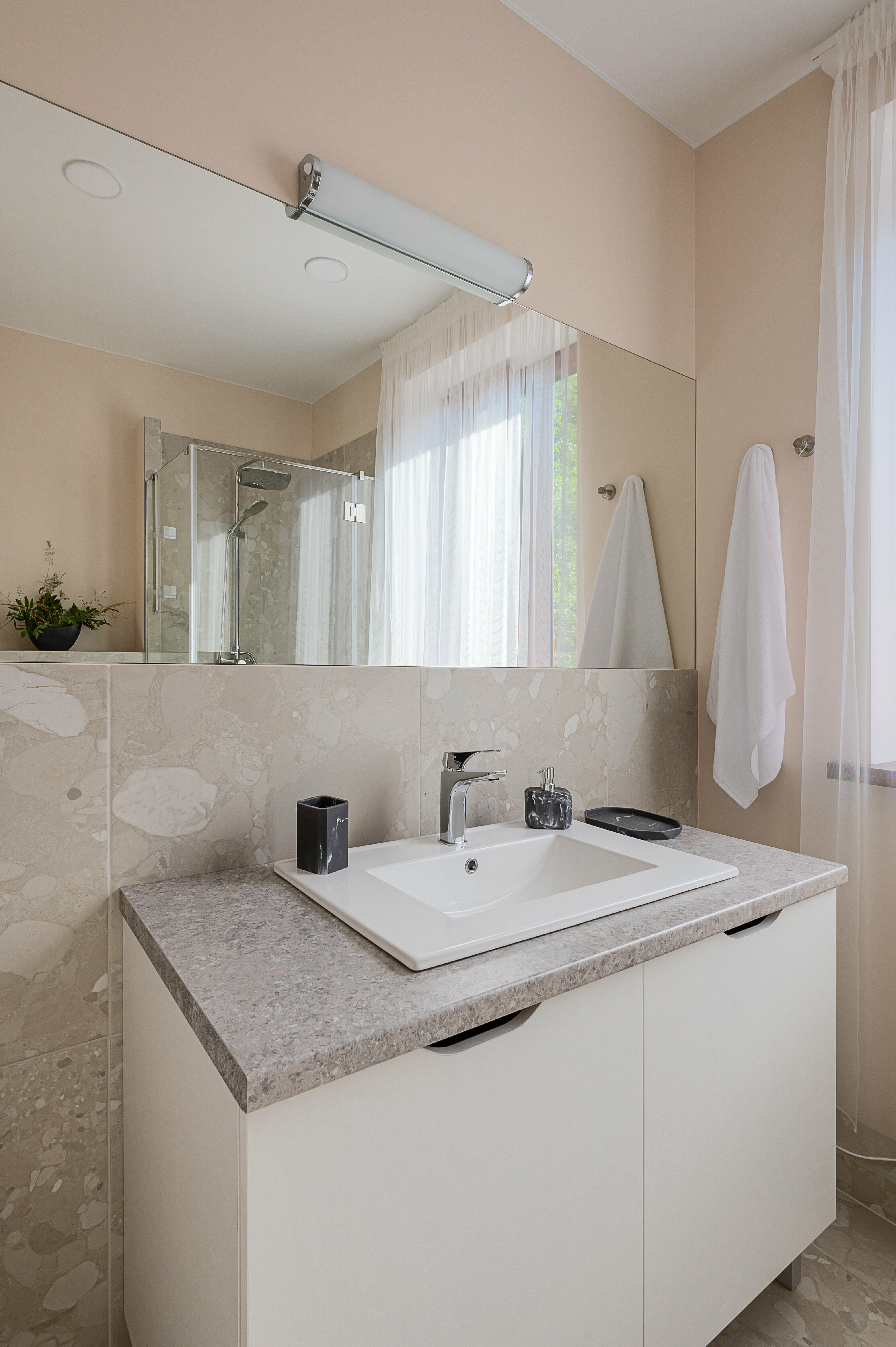 Небольшой двухместный номер с 1 кроватью