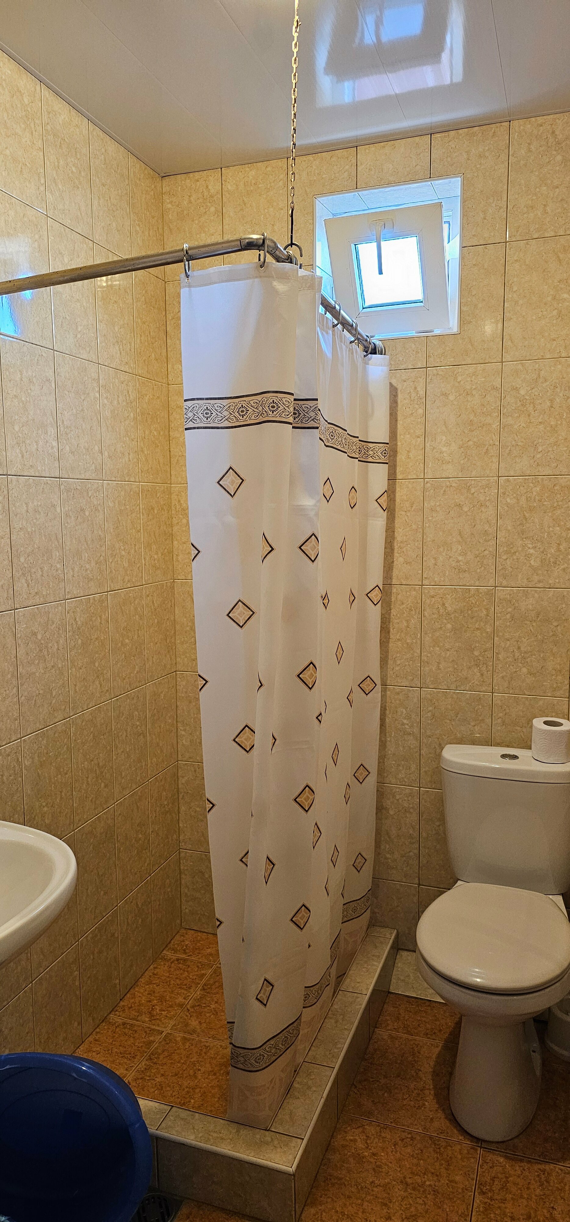 Трехместный номер с балконом