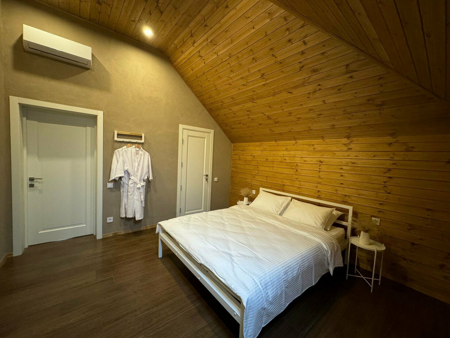 Дом с собственным бассейном