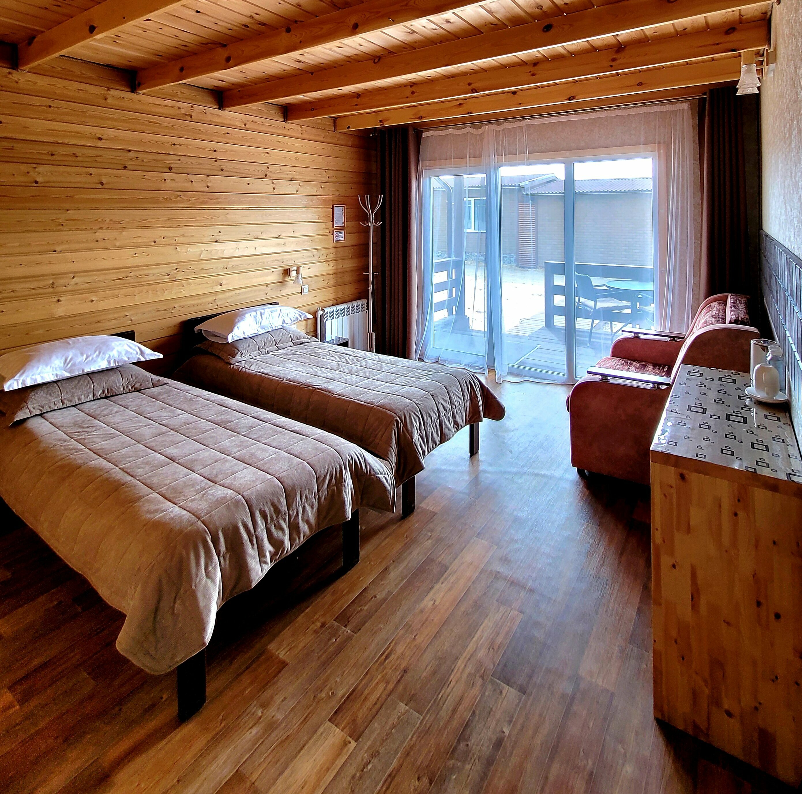 Семейный номер с террасой