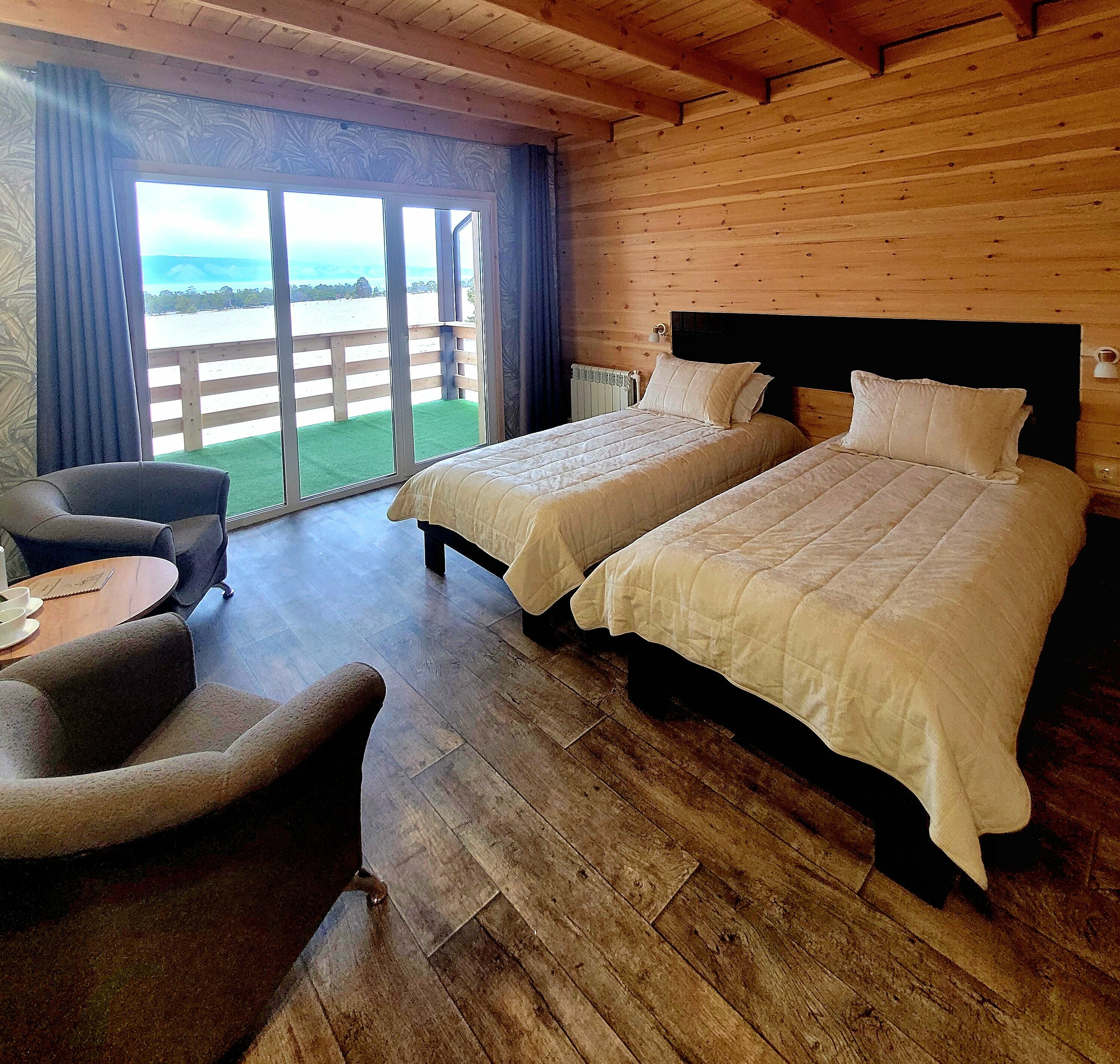 Двухместный номер Делюкс с 1 кроватью или 2 отдельными кроватями и балконом