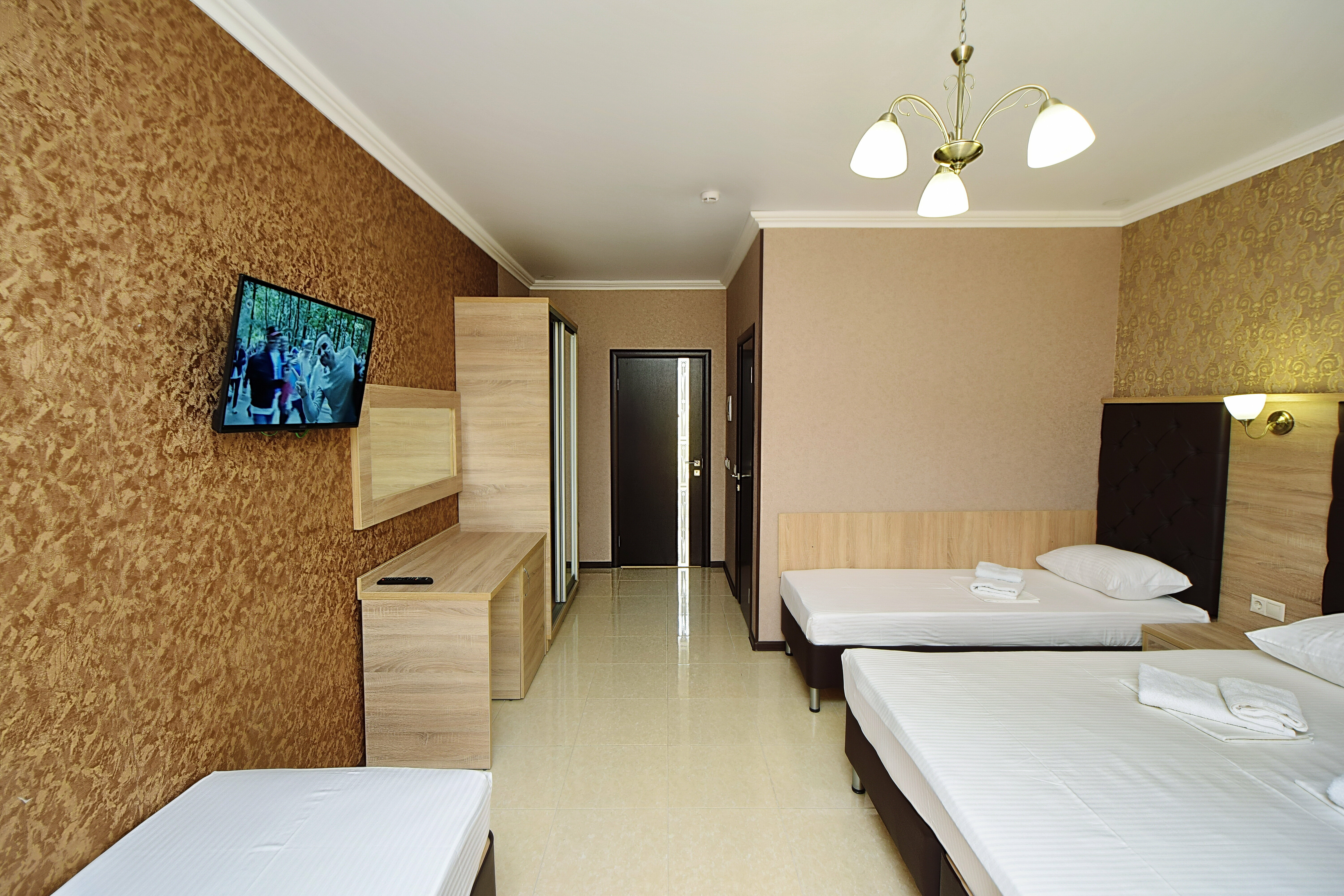 Четырехместный номер с балконом