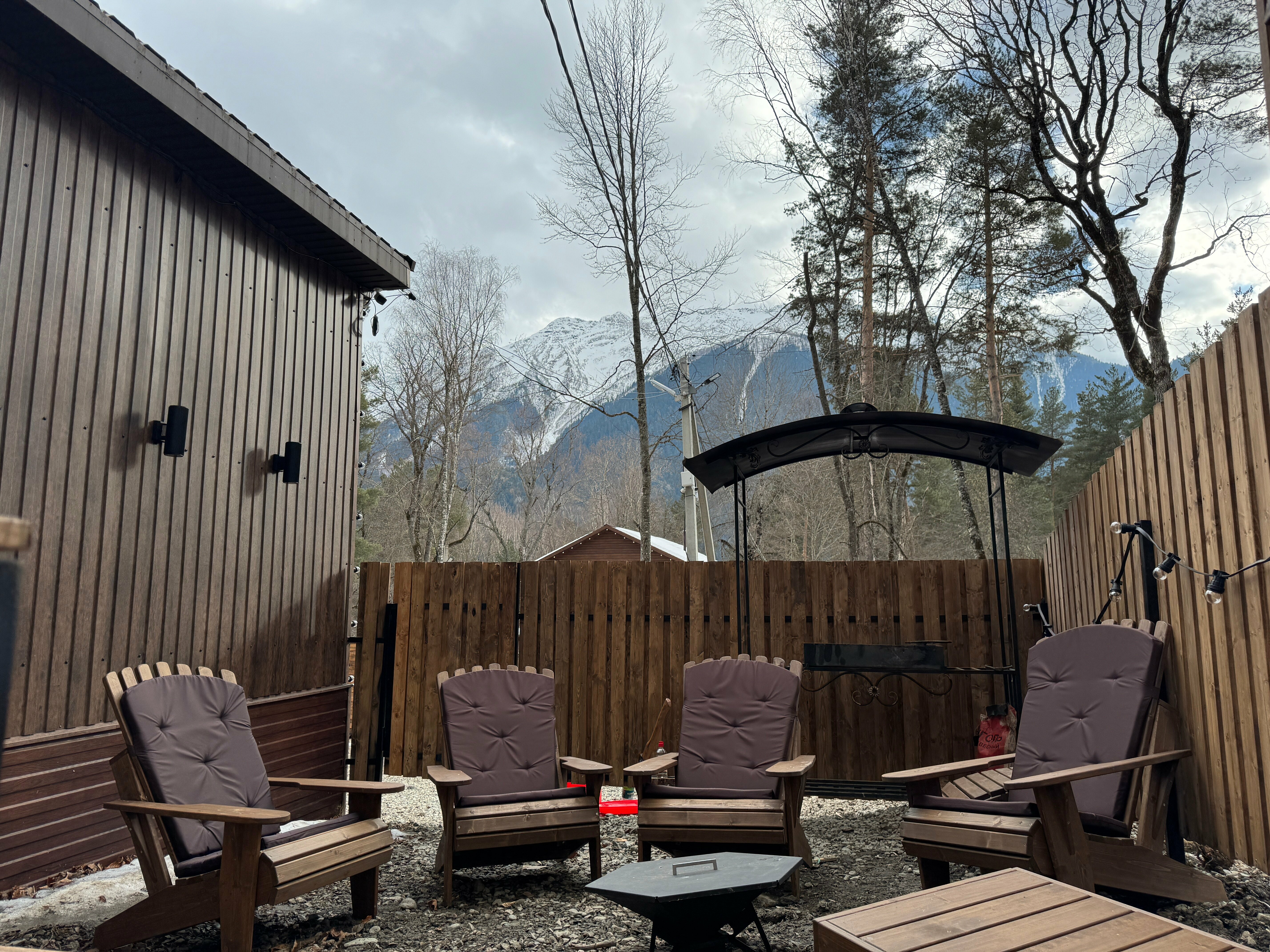 Дом с видом на лес