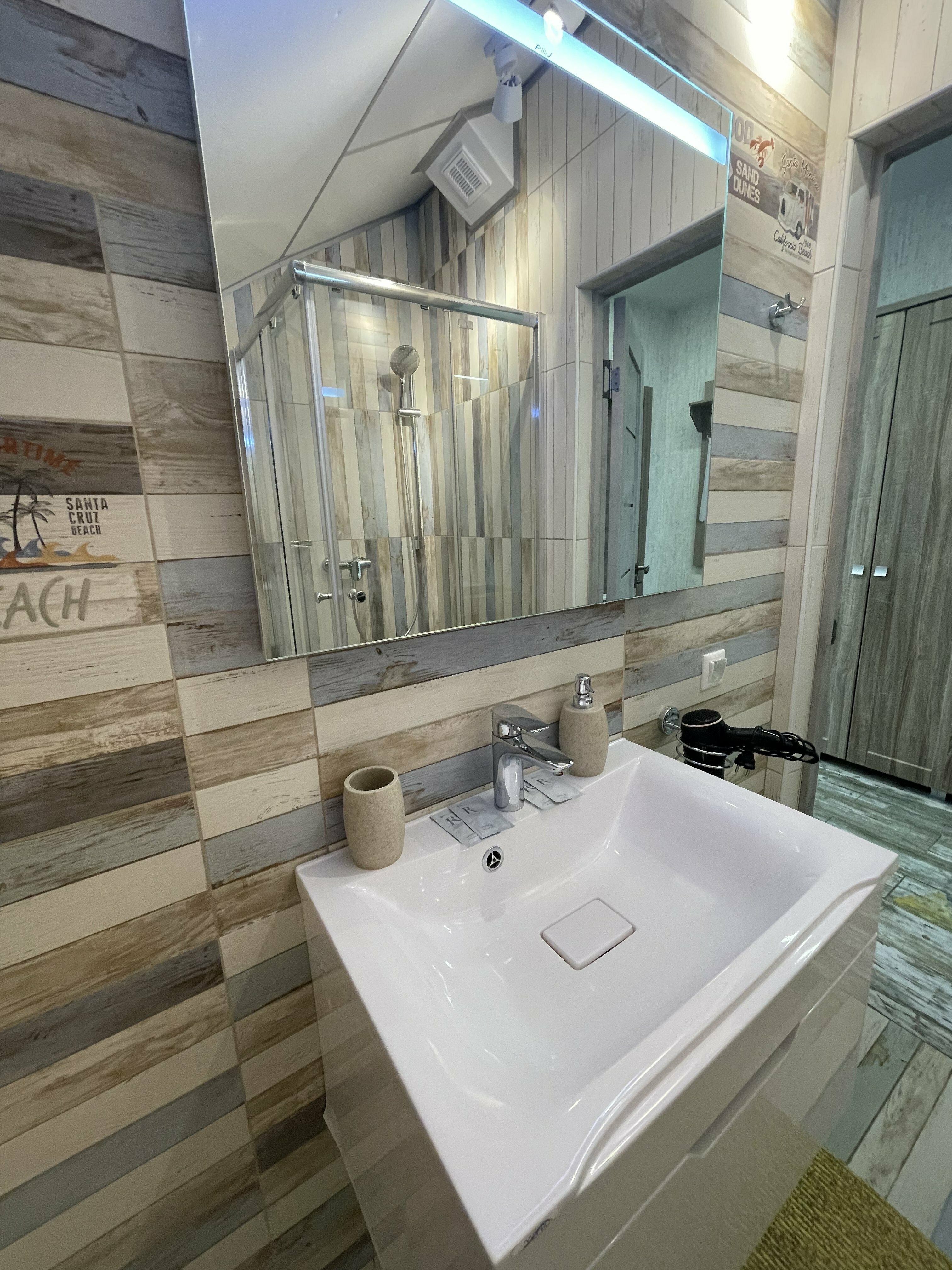 Улучшенный трехместный номер