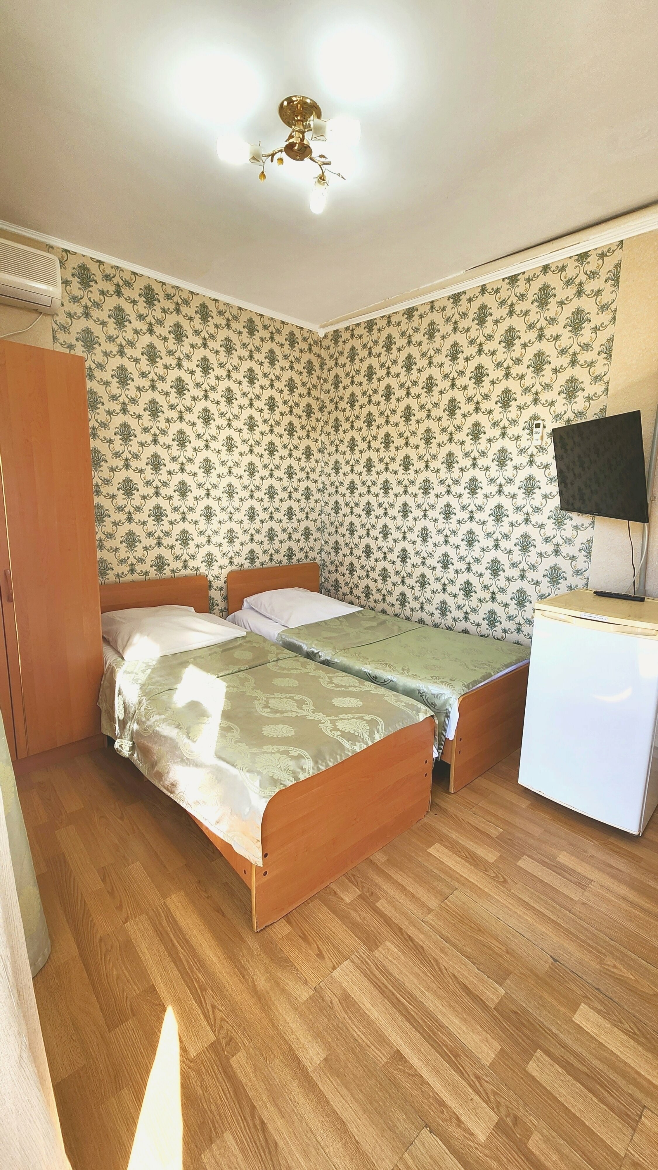 Двухместный номер с 2 отдельными кроватями и балконом